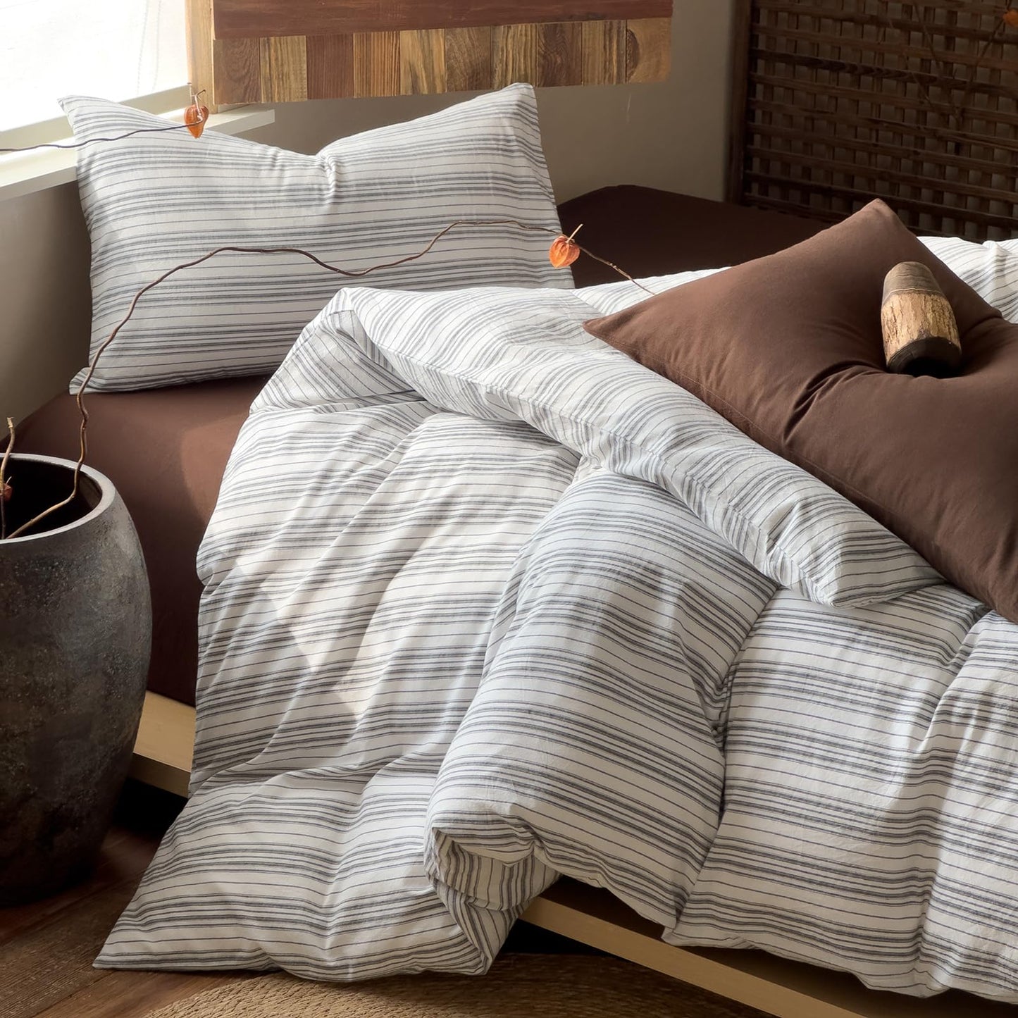 VM VOUGEMARKET Striped Duvet Cover Set, 100% Washed Cotton Textured Minimalist Bedding Set, Ticking Pinstripe Farmhouse, 3 Pieces, White Black Stripes, Queen Size