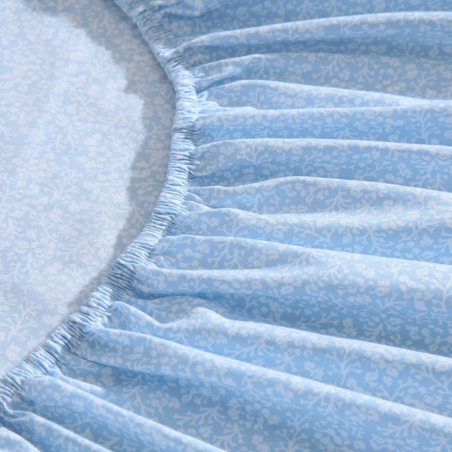 Laura Ashley – Twin Size Sheet Set, Crisp & Lightweight Cotton Percale Bedding with Fitted Sheet and Pillowcase, Floral Room Decor, Deep Pocket, College Dorm Room Essentials (Maeve Blue)