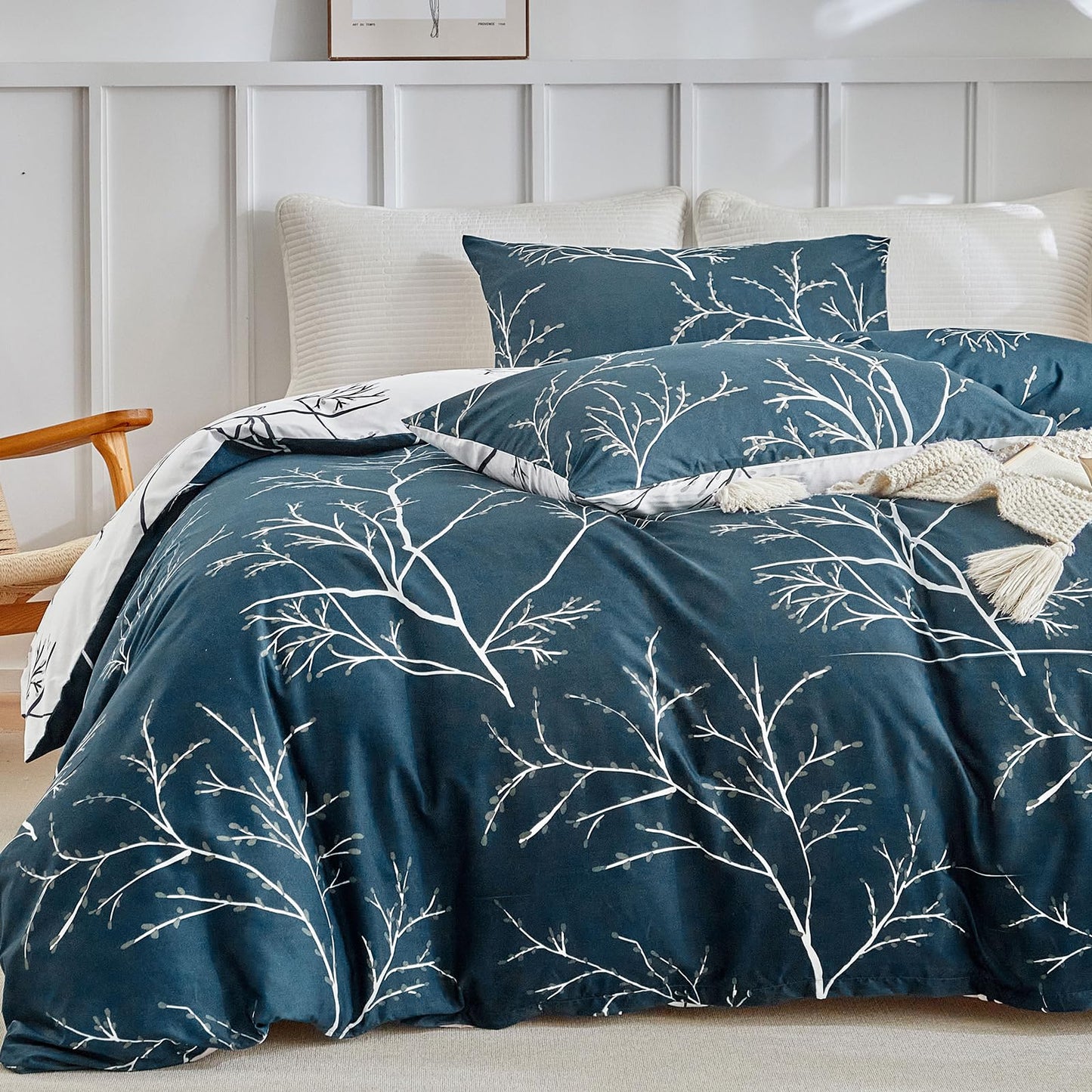 Lekesky Reversible Duvet Cover King Size, Dark Blue White Thin Branch Duvet Cover King 3pc Ultra Soft Microfiber Breathable Stylish Bedding Set with Zipper Ties