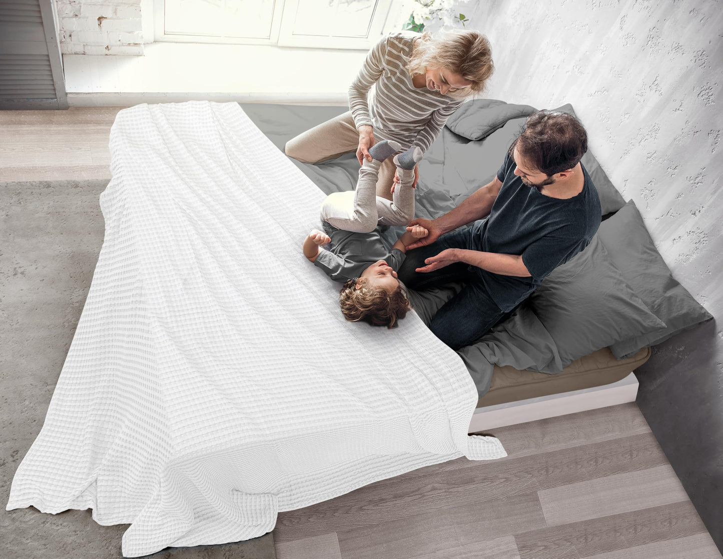 Utopia Bedding 100% Cotton Waffle Weave Blanket Queen Size for Bed - Lightweight, Breathable Summer Blankets Soft and Cozy, Gifts for Fathers Day Home Room Decor (White, 90x90 Inch)