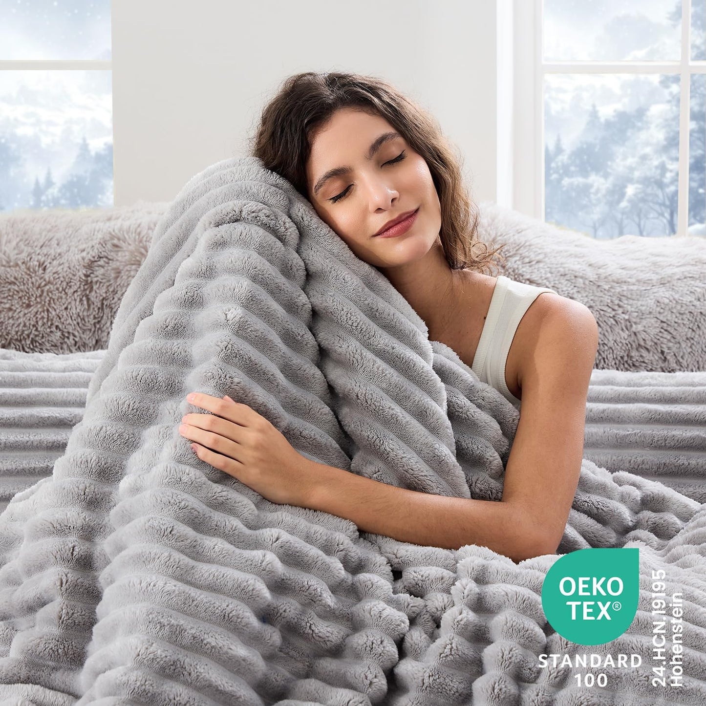 Sasttie King Comforter Set 3 Pieces - Super Soft Fleece Comforters King Size, 1 Luxury Warm Fuzzy Marshmallow Comforter with 2 Pillow Cases, Faux Fur Down Alternative Bedding Set, Light Grey