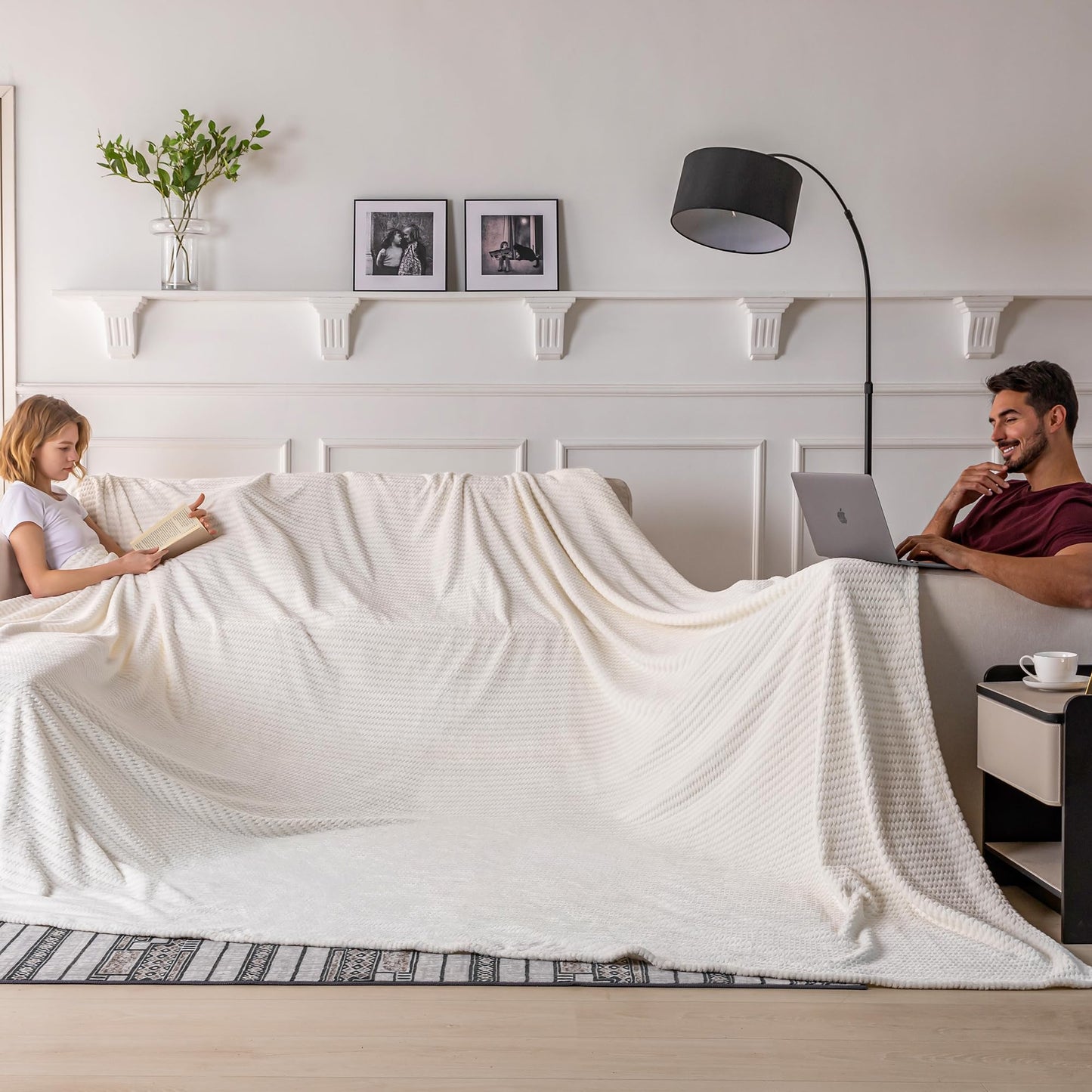 Serenhom 120x138 Inch Huge 10'x11.5' Extra Large Soft Cozy Fleece Blanket, Giant Seamless Oversized King California King Blanket Olive-Shaped Jacquard Pattern for Sofa, Family, Travel - Ivory White