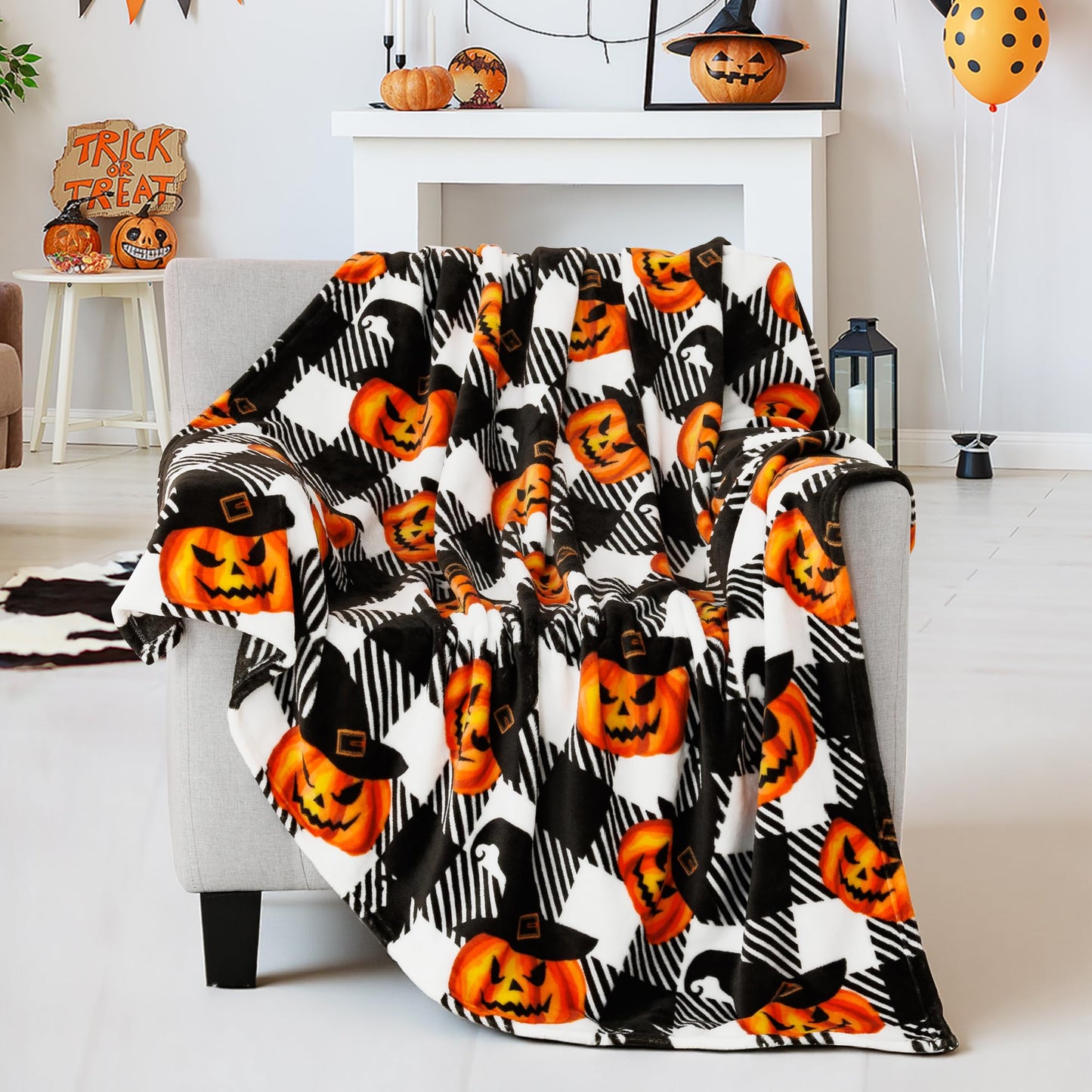 Touchat Halloween Blanket, Fleece Throw Blankets, Buffalo Plaid Throw Blanket for Couch Sofa Bed, Soft Warm Fuzzy Cozy Plush Checkered Blanket, Farmhouse Fall Decor, Black