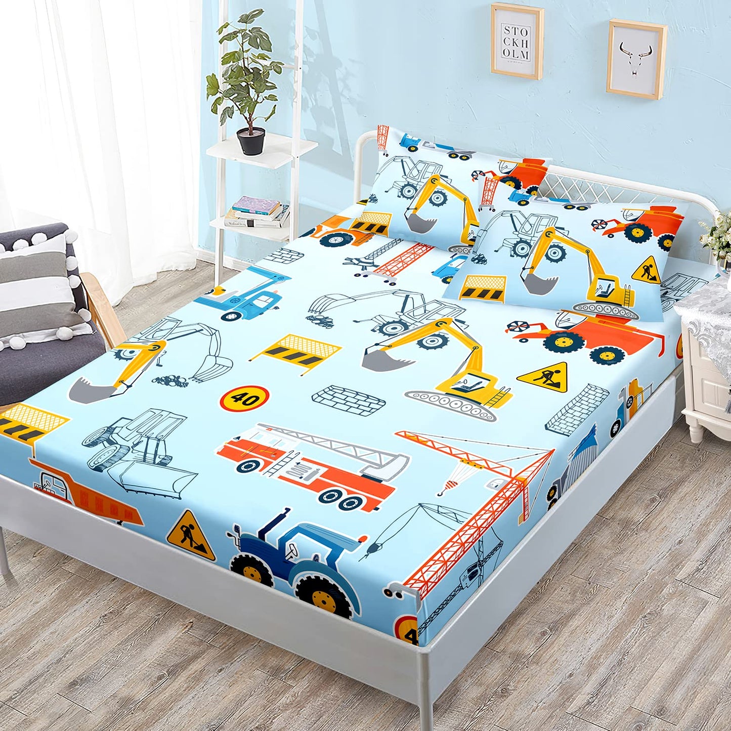 HOSIMA Cartoon Car Fitted Sheet 3Piece Set with Construction Site Excavator Crane and Tractor Design,Kawaii Bedding Set for Boys Girls in Light Blue Fitted Sheet Set Queen Size with 2 Pillowcases.