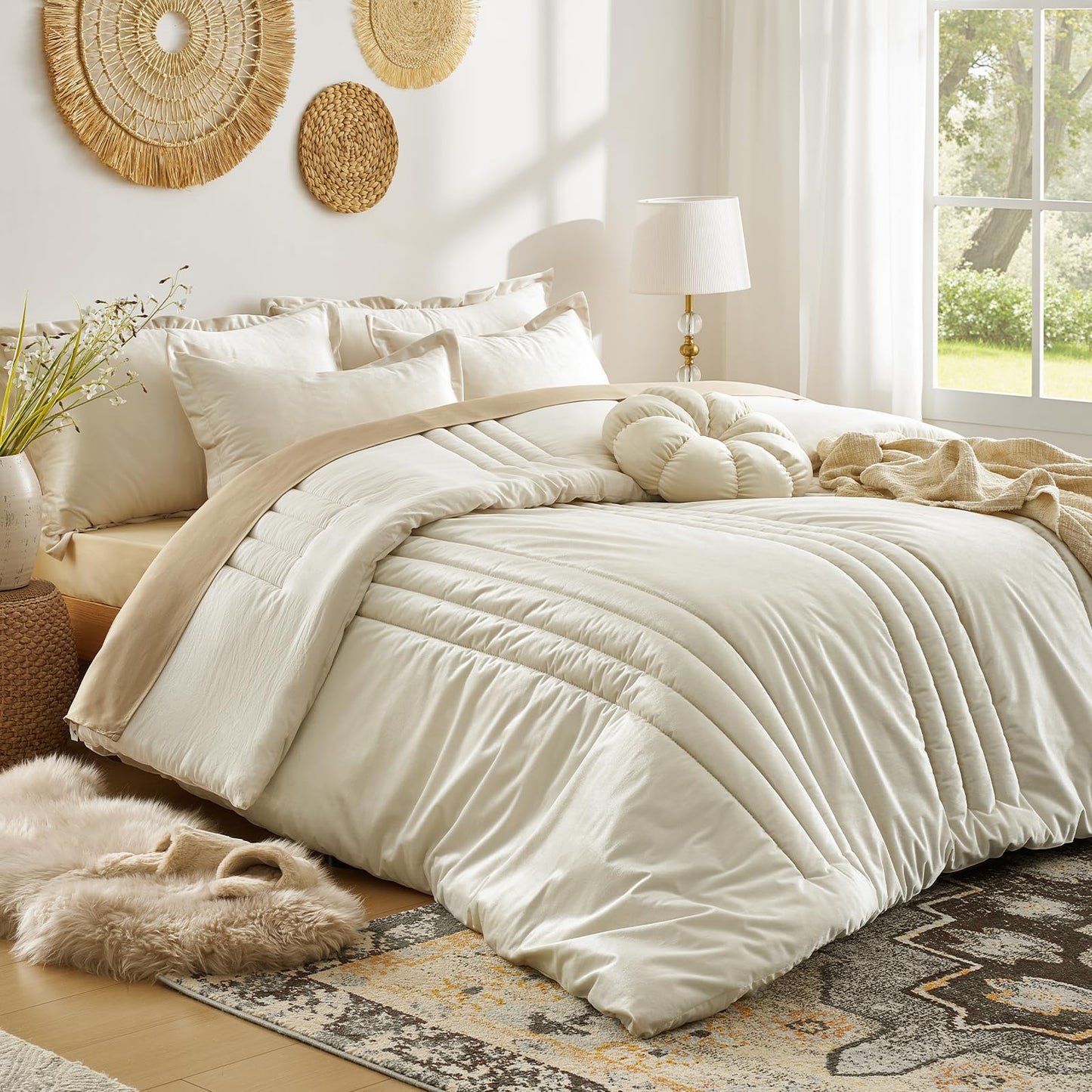 Bedding Velvet King Comforter Sets: Ivory 3 Pieces Luxurious Ultra Soft Bed Set Suitable for All Seasons - Cream White Cozy Striped Modern Rustic Lightweight Men Women Bedroom Comforters with 2 Shams