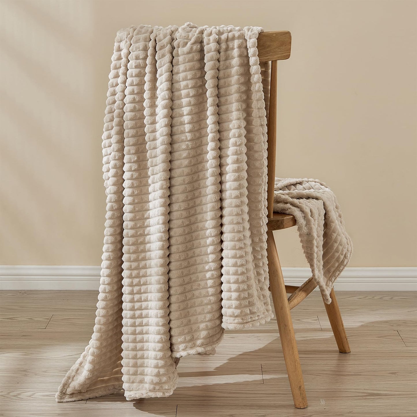 EMME Fleece Blanket, 3D Jacquard Throw Blanket for Couch and Bed, Soft Cozy and Fluffy Blankets Lightweight Luxury Flannel with Geometric Grid Design (Beige, 50'' x 60'')
