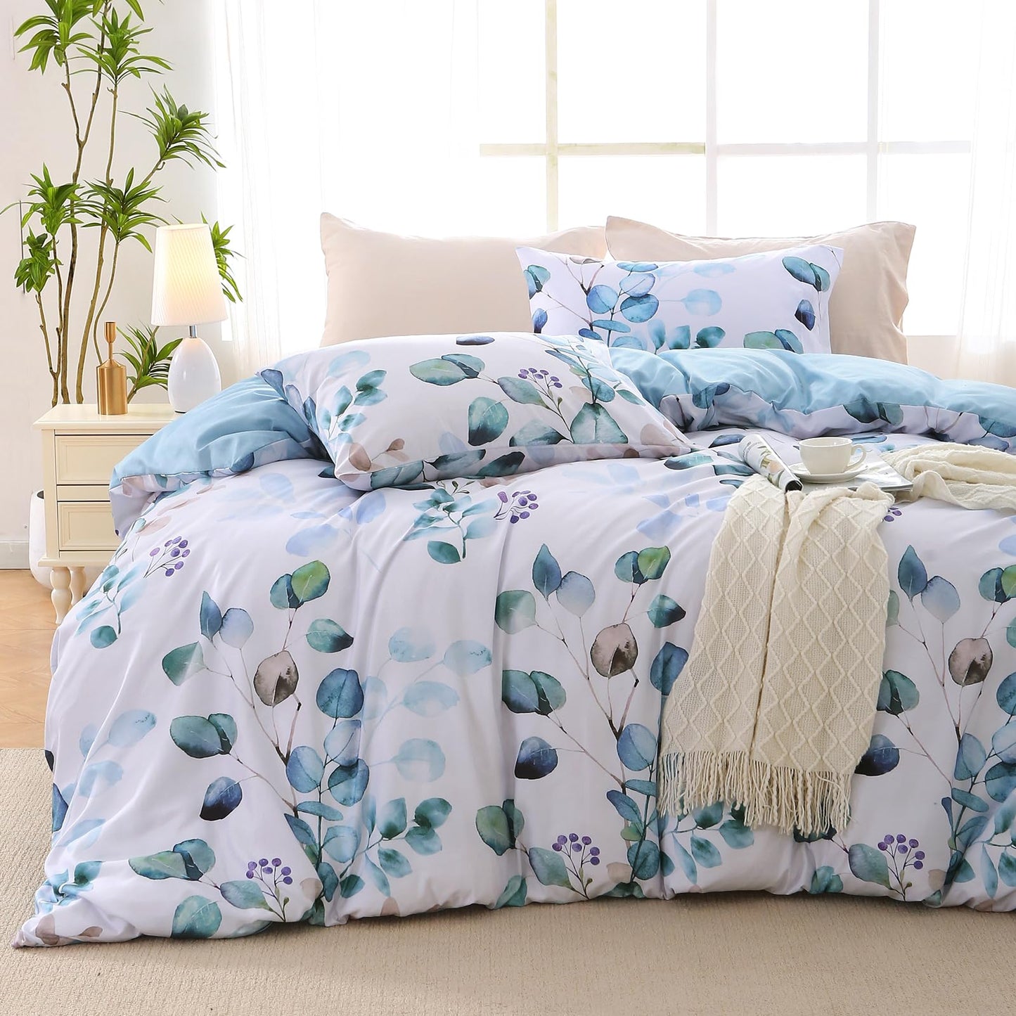 MUXHOMO Duvet Cover Queen Size, Reversible Floral Blue Duvet Cover Set with Zipper Closure, 3 Pieces Botanical Patterns Soft Microfiber Bedding Set with 4 Ties (90"x90", 2 Pillow Cases)
