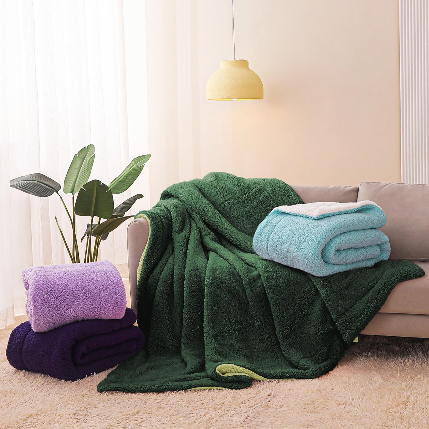 Exclusivo Mezcla Reversible Sherpa Throw Blanket for Couch, Thick and Warm Fleece Blankets for Winter, Soft Plush Fluffy, 50x60 Inches, Brown/Khaki