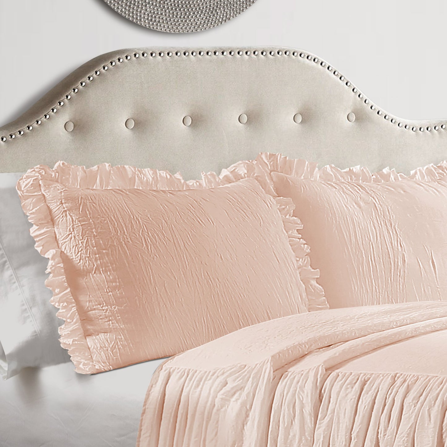 Lush Decor Ruffle Skirt Bedspread Set - 3-Piece Luxurious Farmhouse Bedding - Elegant Ruffle Detail - Timeless Style - Soft Lightweight Sheets - King, Blush