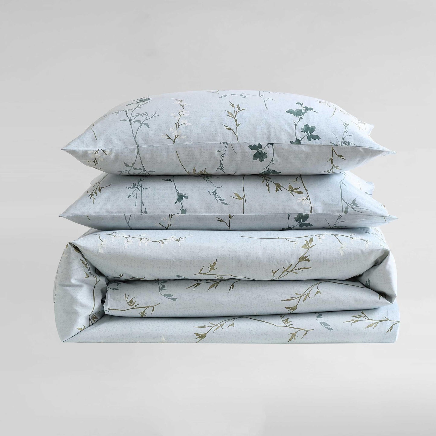 Calvin Klein - King Comforter Set, Cotton Floral Bedding with a Naturally Soft Feel, 3 Piece Bed Set with Matching Pillowcases (Wildflower Blue)