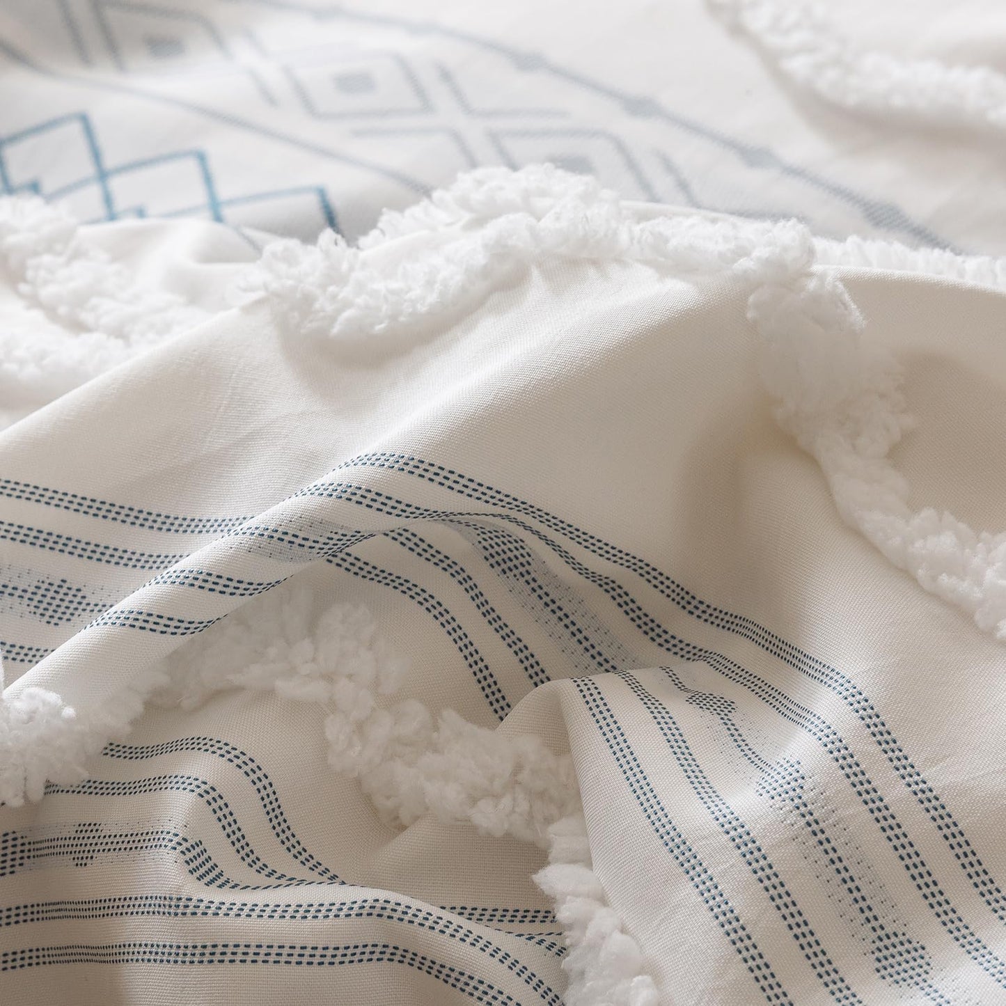 CLOTHKNOW White Blue Bohemian Queen Comforter Set Farmhouse Bedding Comforter Sets Clipped Jacquard Stripes Comforter Soft Fluffy