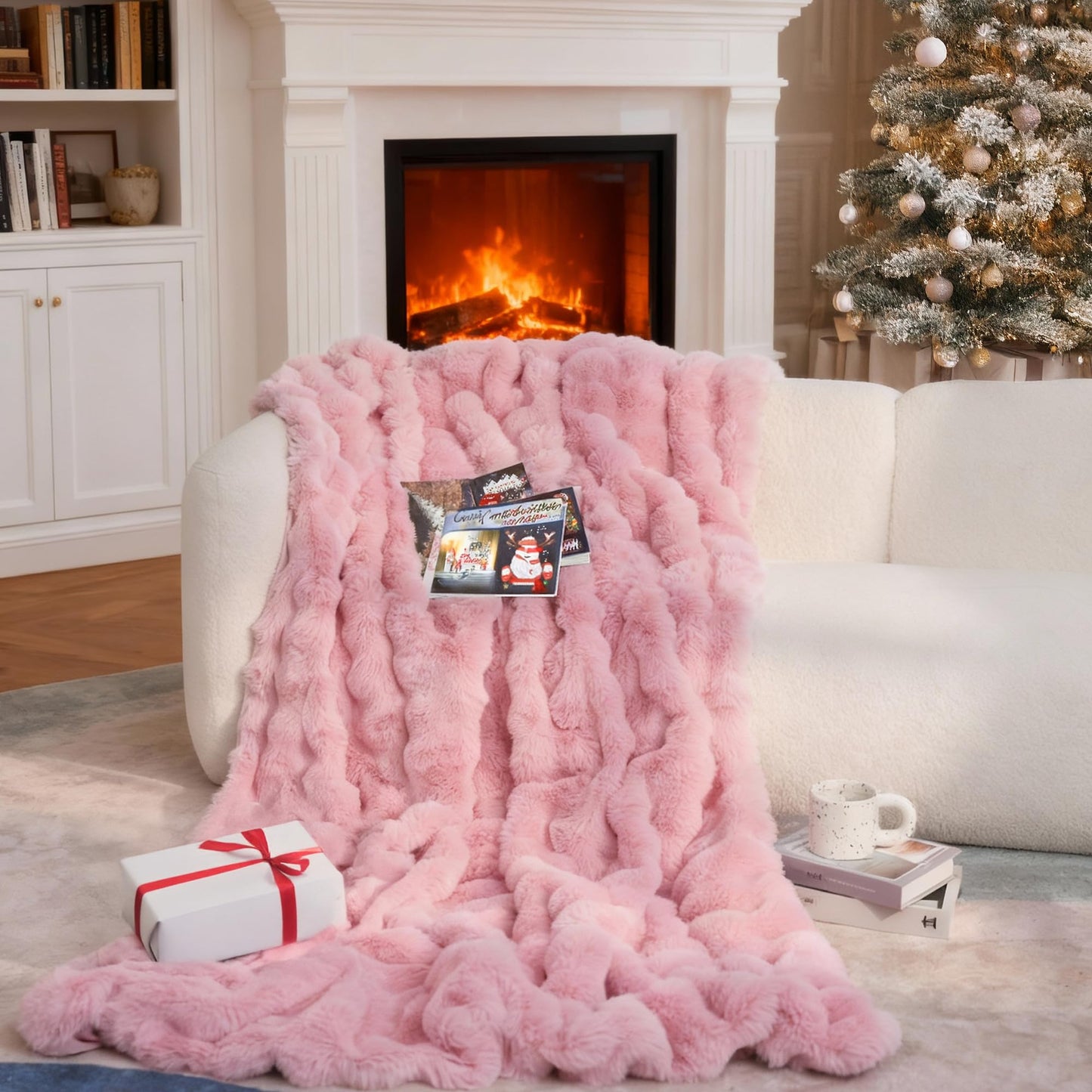 dennylife Faux Fur Throw Blanket – Ultra Soft Fuzzy Blanket for Couch or Bed, Bubble Texture, Cozy & Machine Washable, 60 x 80 Inches Decorative Plush Blanket for Living Room or Bedroom
