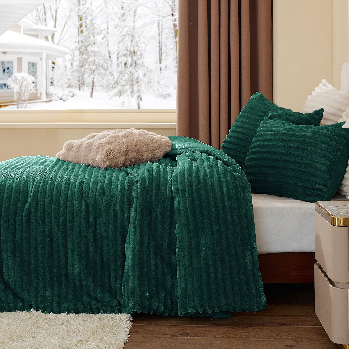 BEDELITE Fleece Queen Comforter Set -Super Soft & Warm Fluffy Dark Green Bedding, Luxury Fuzzy Heavy Bed Set for All Season with 2 Pillow Cases