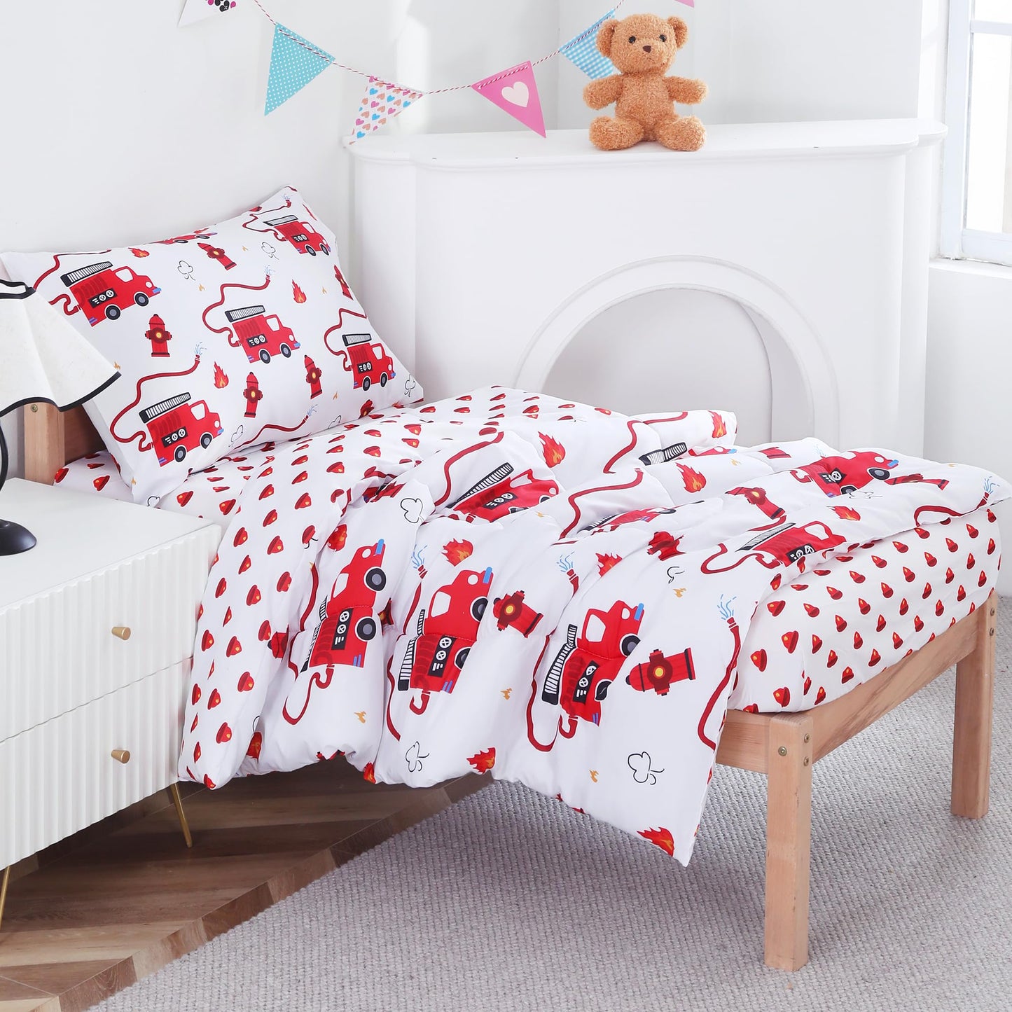 Viviland Fire Truck Toddler Comforter Sets, Cute Boys Girls Toddler Bedding Set, Soft Microfiber Fire Engine Toddler Bed Set