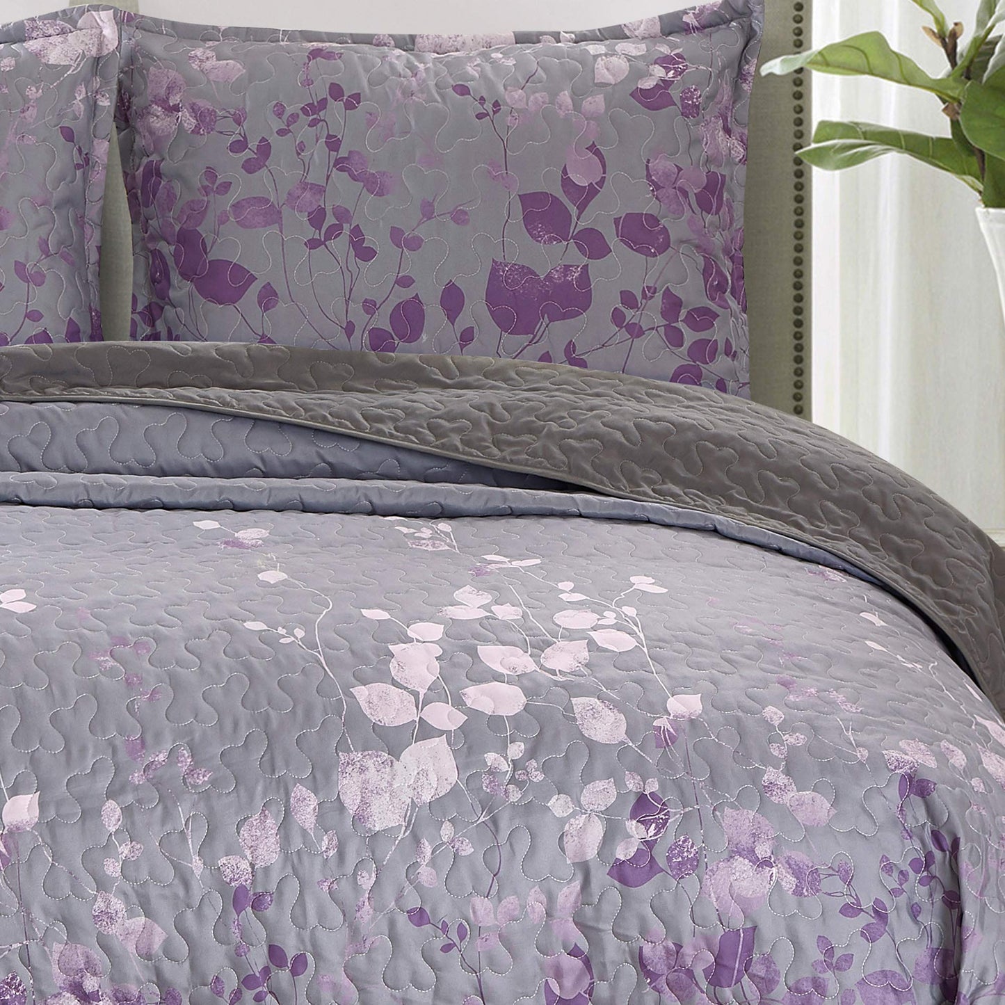 Masterplay 3-Piece Fine Printed Oversize (118 inchx95 inch ) Quilt Set,Bedspread Coverlet King Size Bed Cover (Dark Grey,Purple Gradient,Vine)