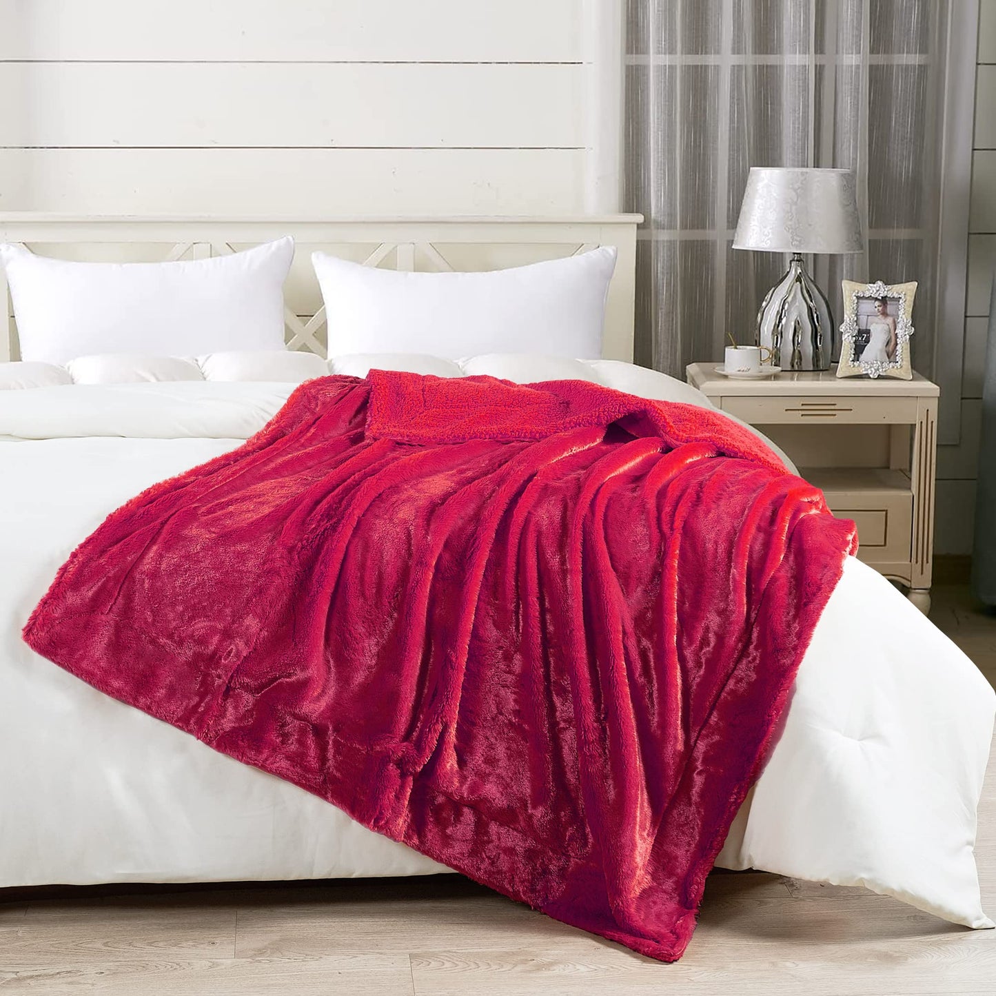 Home Soft Things Red Plain Faux Fur Throw Blanket, Chili Pepper - 50'' x 60'' Shiny Silky Smooth Soft Heavy Bed Couch Cover Warm Comfortable Cozy Elegant Plush Throw for Living Room Bedroom