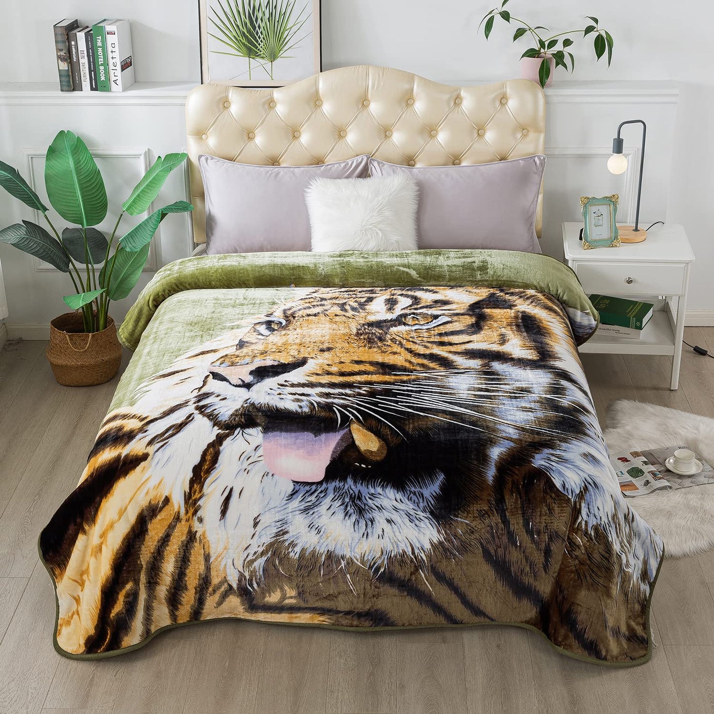 JYK Plush Fleece Blanket Queen Size 91" x 75", 3.7LBs 1 Ply Soft Korean Mink Warm Lightweight Bed Blanket for Autumn Winter