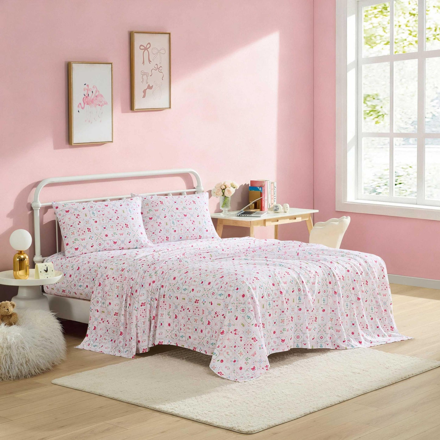 Betsey Johnson - Queen Size Sheet Set, Nerdy Teddies Print Microfiber Bedding with Deep Pocket Fitted Sheet, Bed Sheets with Matching Pillowcases, Pretty Tiles Pink