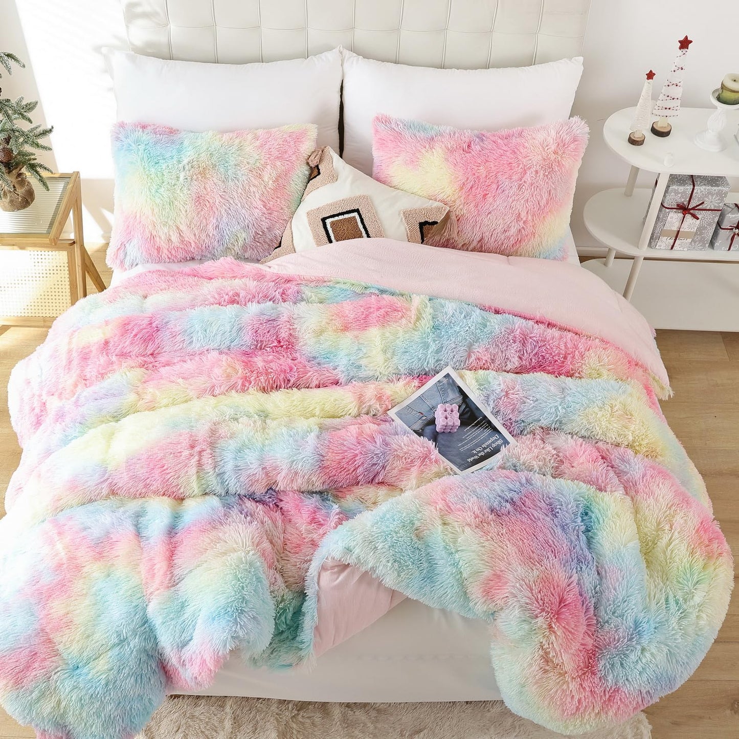 Smoofy Fluffy Queen Comforter Set, Faux Fur Rainbow Comforter Set Queen Size, Luxury Fuzzy Bedding Set, Soft Shaggy Bed Set for All Season, 3 Pieces - 1 Comforter & 2 Pillowcases