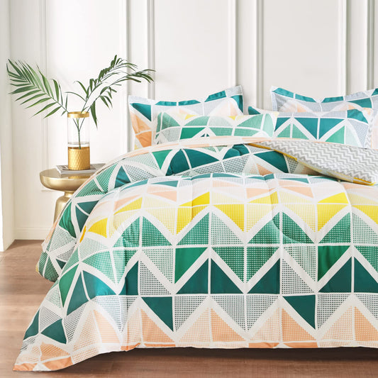 UOZZI BEDDING Bed in a Bag 7 Pieces Queen Size Yellow Green Triangles Print - Soft Microfiber Reversible Bed Comforter Set (1 Comforter 2 Pillow Shams 1 Flat Sheet 1 Fitted Sheet 2 Pillowcases)