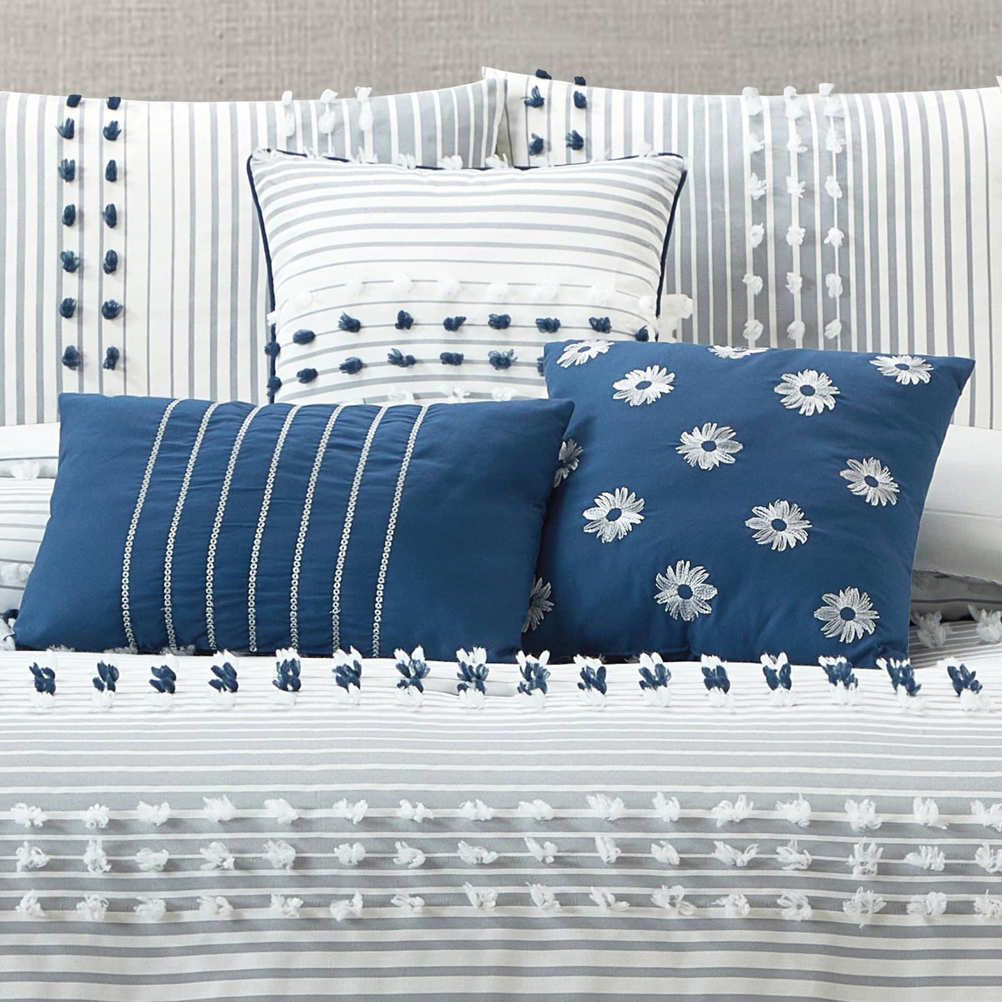 LANCO MODERN LIFESTYLE California King Comforter Set, Blue, Jaquard Clip Striped Design, Elegant Soft 7 Pieces Bedding Set for All Seasons, Matching Bedskirt, Pillow Shams and Decor Pillows