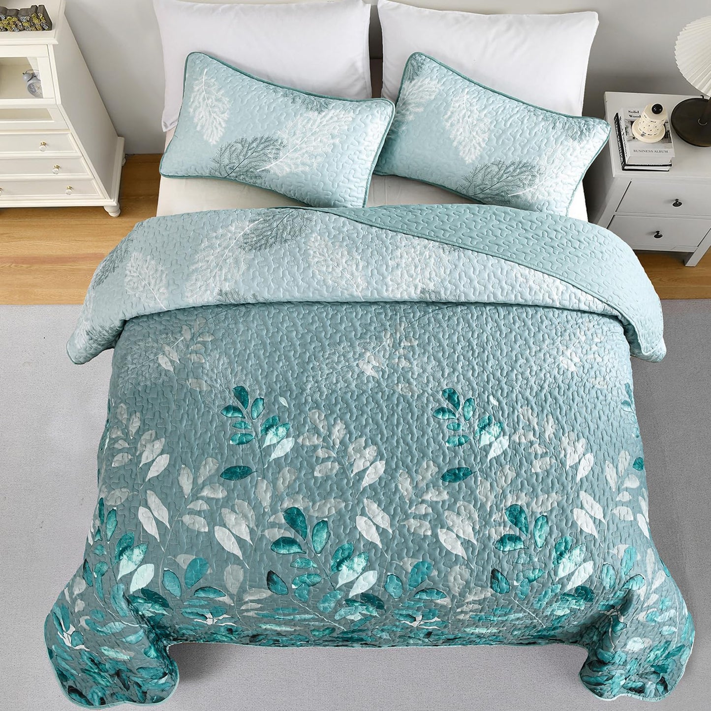 WONGS BEDDING Floral Quilt Set Queen Size, 3 Pieces Aqua Botancal Leaves Bedspread Coverlet Set with 2 Pillowcases for All Season, Soft Microfiber Floral Bedding Set 96"×90"
