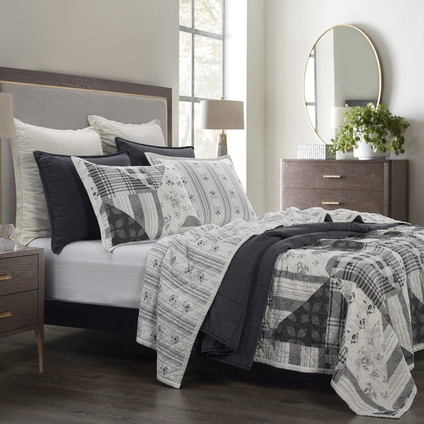Paseo Road Patchwork Prairie 3 Piece Quilt Set with Pillow Shams, Queen Size, Cotton Reversible Bedding Set Western Farmhouse Style Luxury Bed Set, 1 Quilt, 2 Pillowcase
