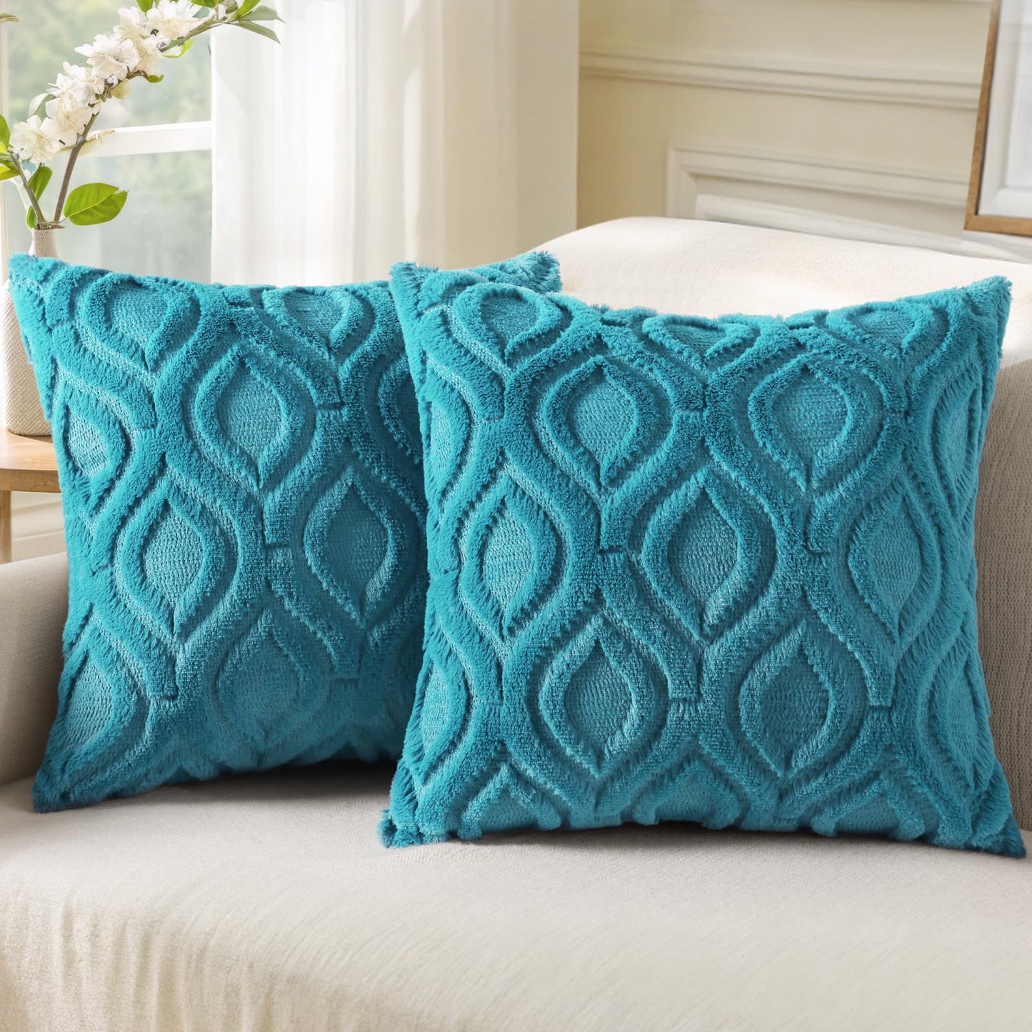 decorUhome Throw Pillow Covers 18x18 Inch Set of 2, Soft Plush Faux Wool Teal Solid Couch Pillow Covers, Accent Farmhouse Neutral Square Pillow Cases for Sofa Bed Living Room