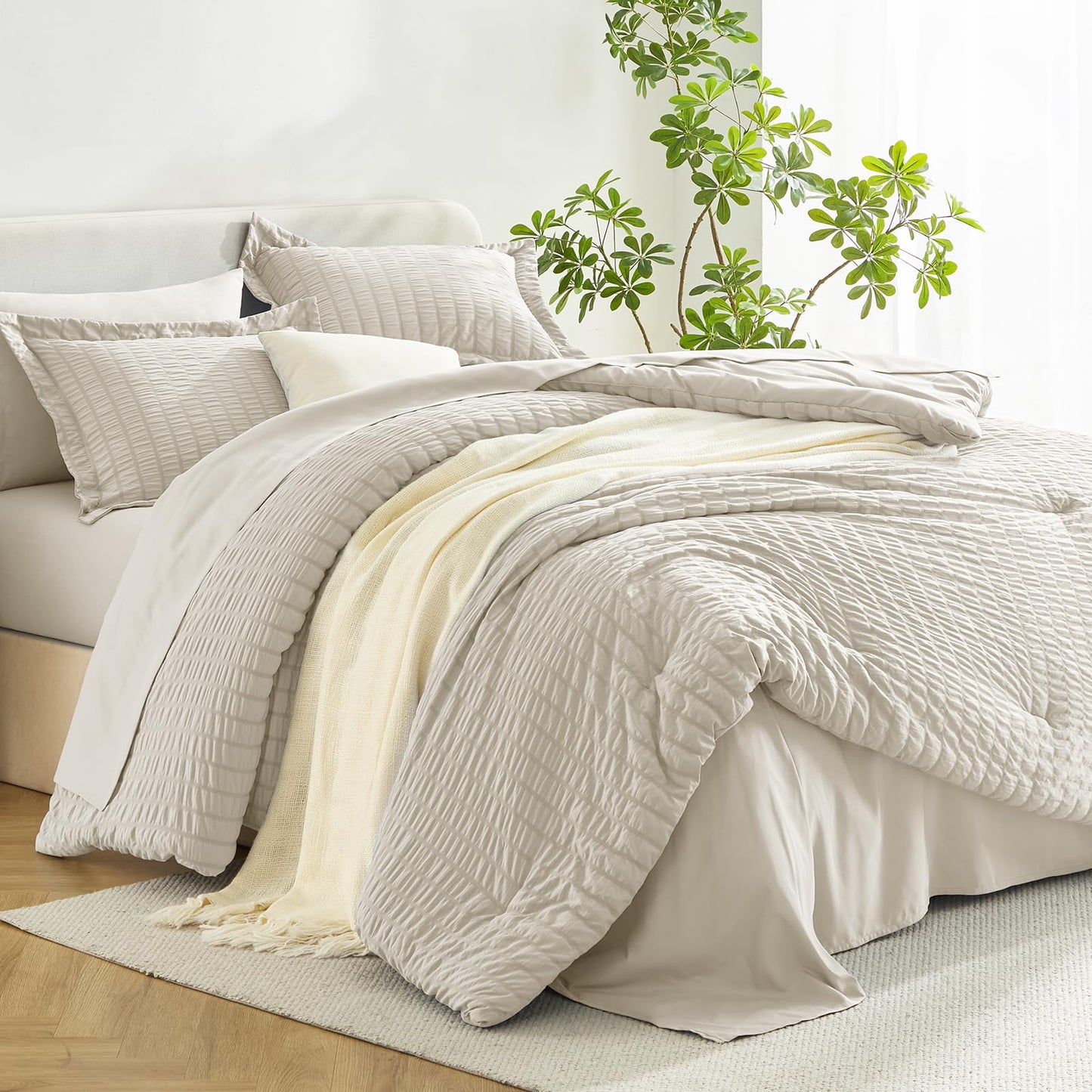 HIMEET Queen Comforter Set - 7 Pieces Seersucker Bed in a Bag, Boho Bedding Sets for Bedroom Decor, All Season Home Essential Bed Set with Comforter, Sheets, Pillowcases & Shams, Beige