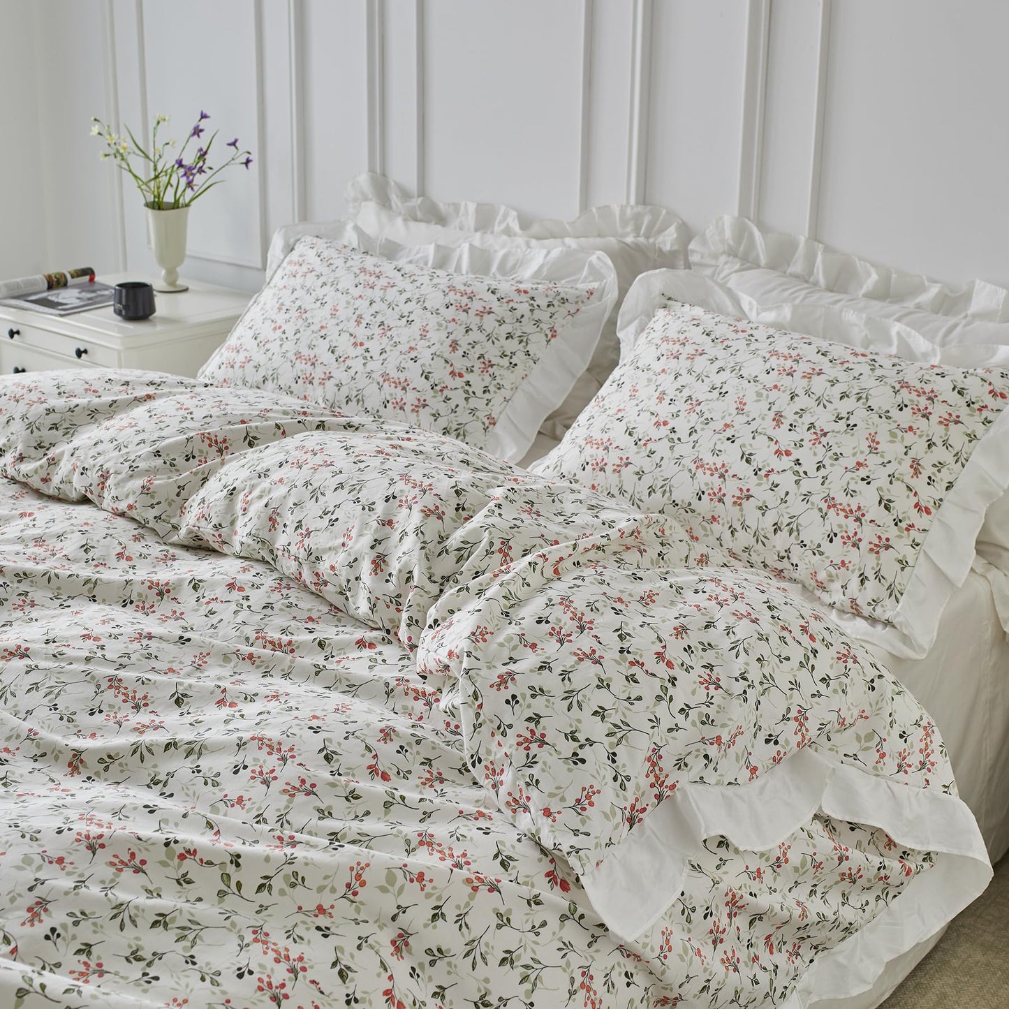 YuHeGuoJi White Ruffle Floral Duvet Cover Queen 100% Cotton 3 Pcs Set 1 Cute Red Flower Duvet Cover with Zipper Ties 2 Pillow Shams Decorative Green Botanical Bedding Set Soft