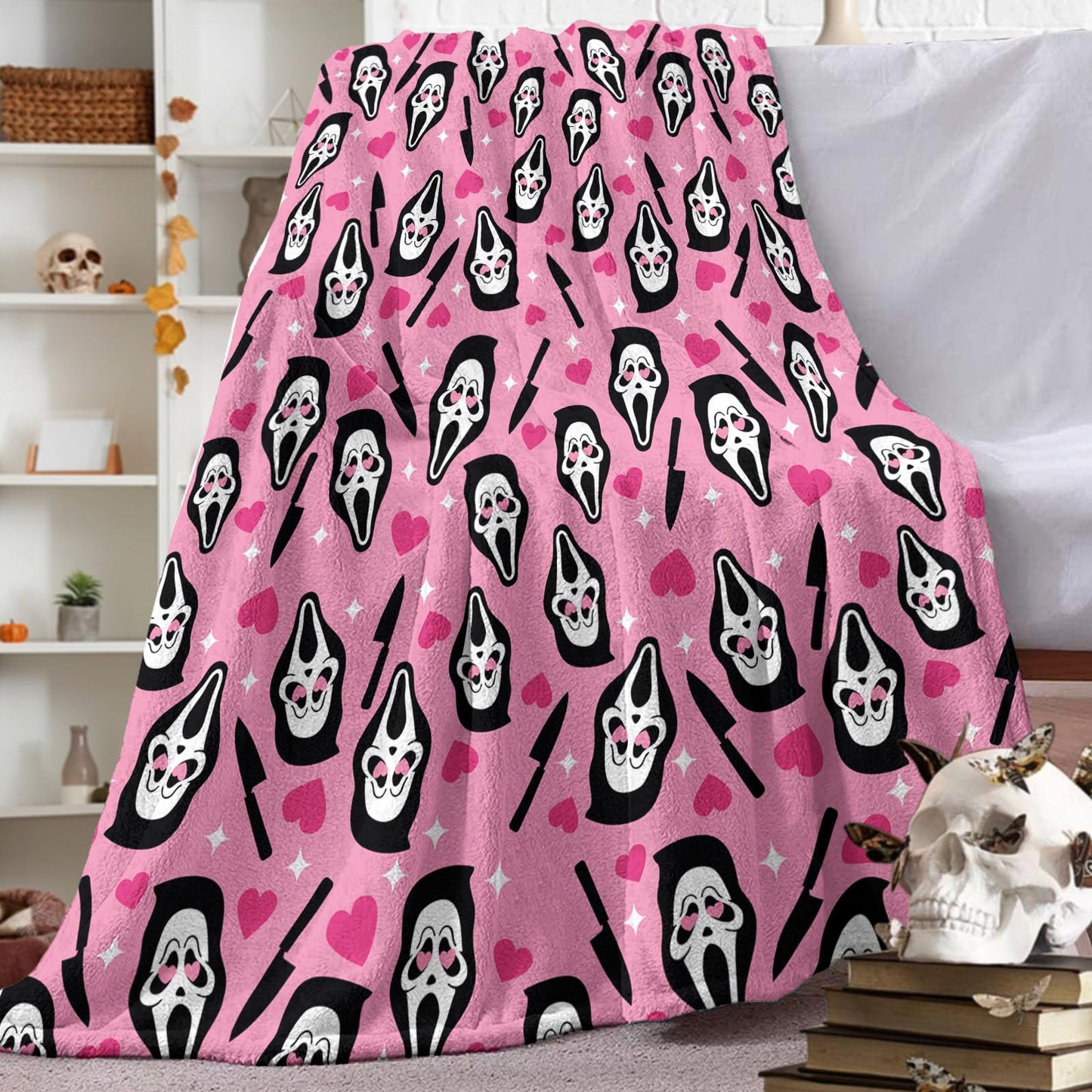 Paayna Pink Horror Flannel Throw Blanket, Funny for Kids Men Women, Romantic Love Heart Knife Soft Blankets for Bedding Sofa 50 x 60 Inches