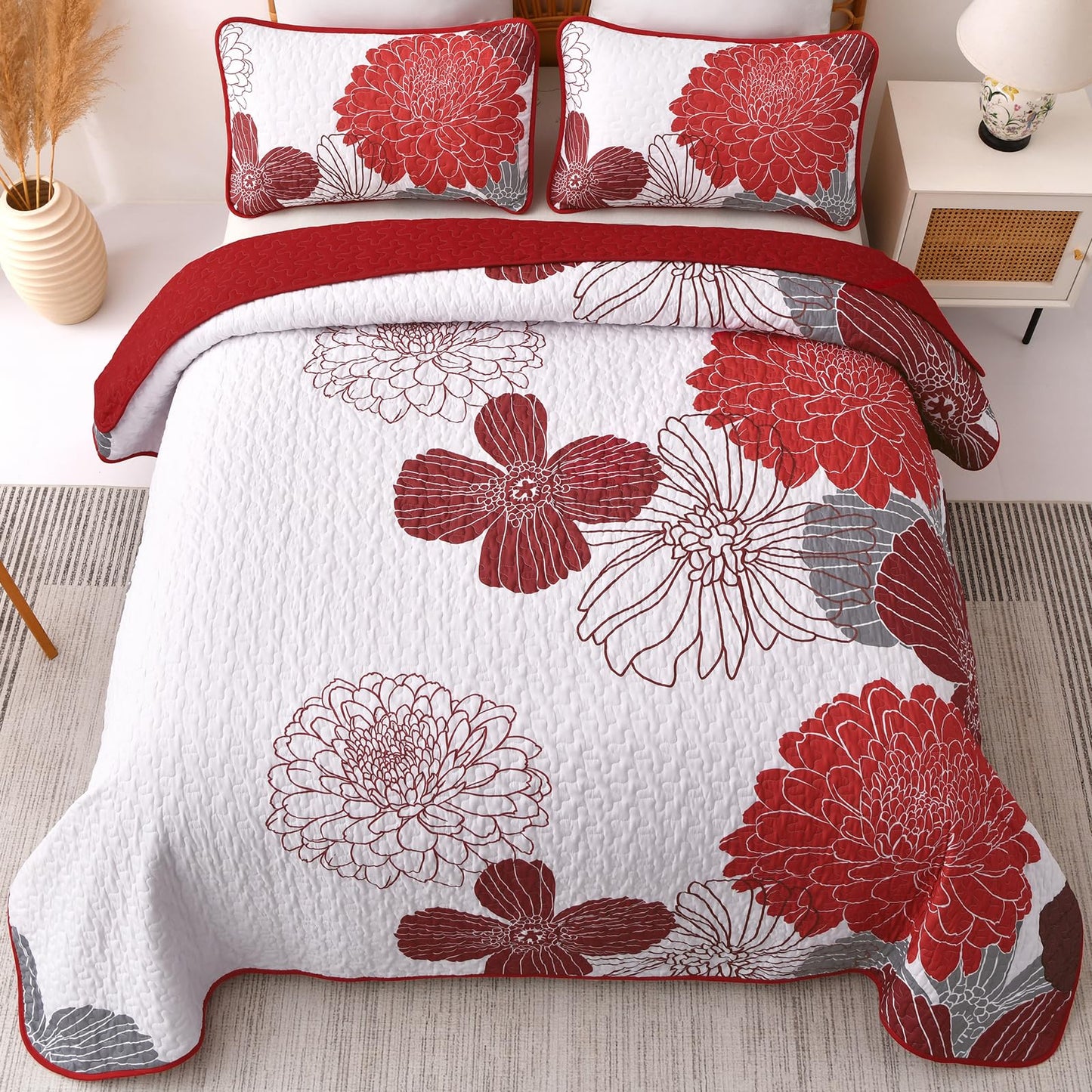 Queen Quilt Sets Red Floral Pattern Quilt Bedding Set, 3 Pieces Botanical Quilt Soft Microfiber Bedspread Coverlet Set, Boho Bed Cover Bedding Set for All Season(96" x 90)