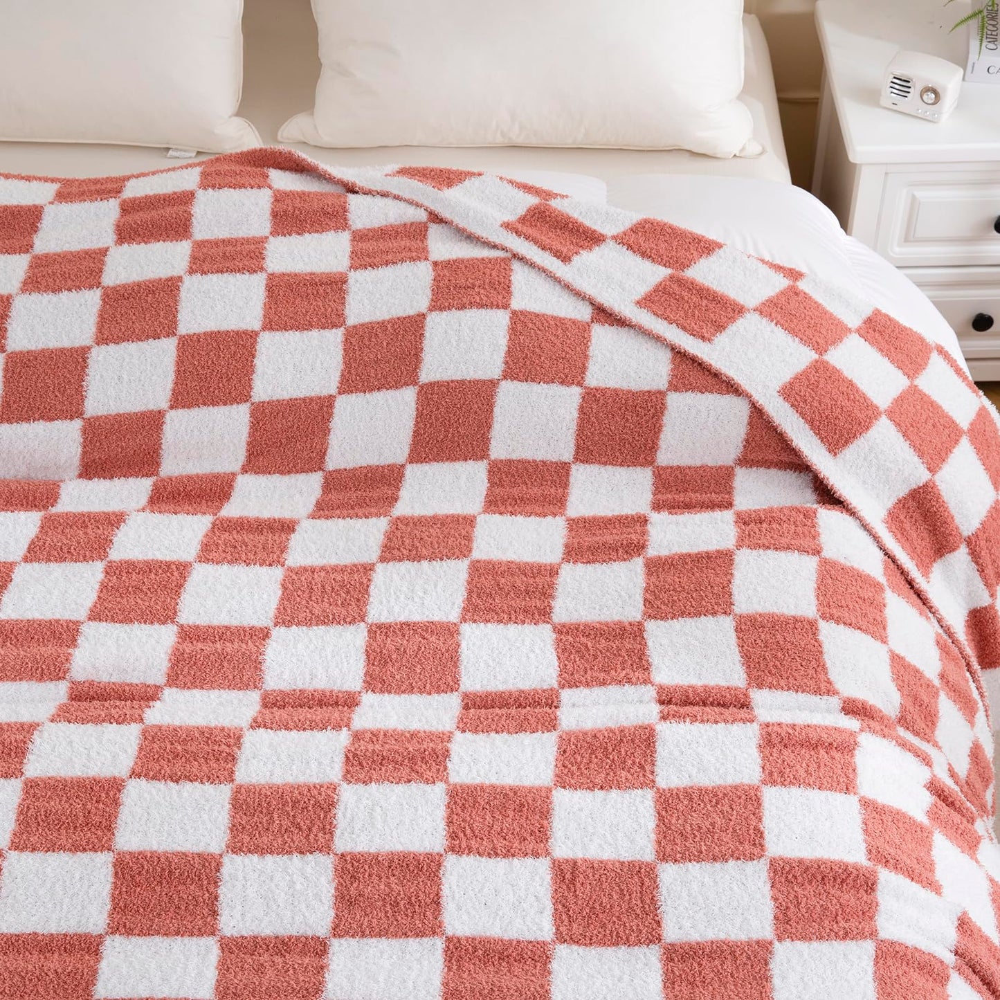 YIRUIO Checkered Knit Throw Blanket Ultra Soft Microfiber Reversible,Fluffy Fuzzy Cozy Throw for Bed,Sofa Couch Home Decor Red 60x80 Inches Twin Size