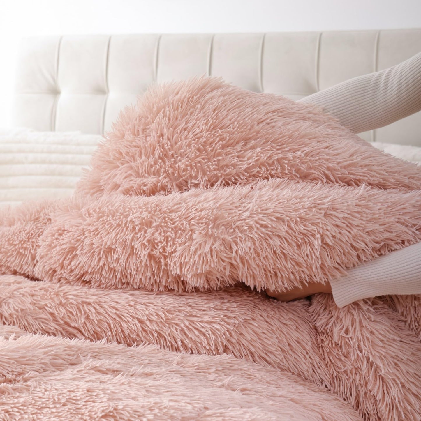Smoofy Fluffy Full Size Comforter Set, Faux Fur Pink Comforter Set, Luxury Fuzzy Bedding Set, Soft Shaggy Full Bed Set for All Season, 3 Pieces - 1 Comforter & 2 Pillowcases, Blush