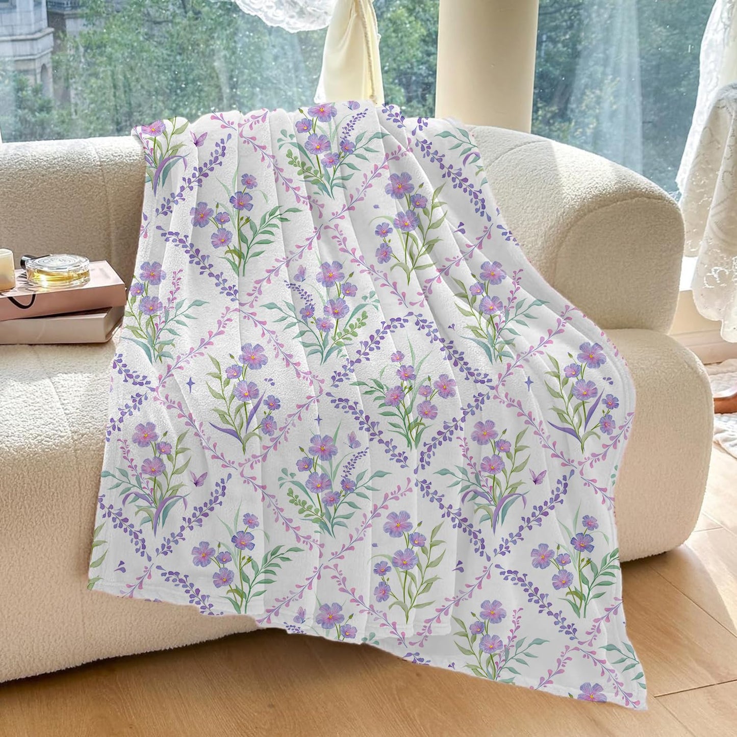 Purple Floral Throw Blanket Flower Botanical Throw Blankets Spring Summer Flannel Throw Blanket Floral Fleece Warm Cozy Bed Blankets Super Soft Plush Blankets for Bedding Couch Sofa 50"x60"