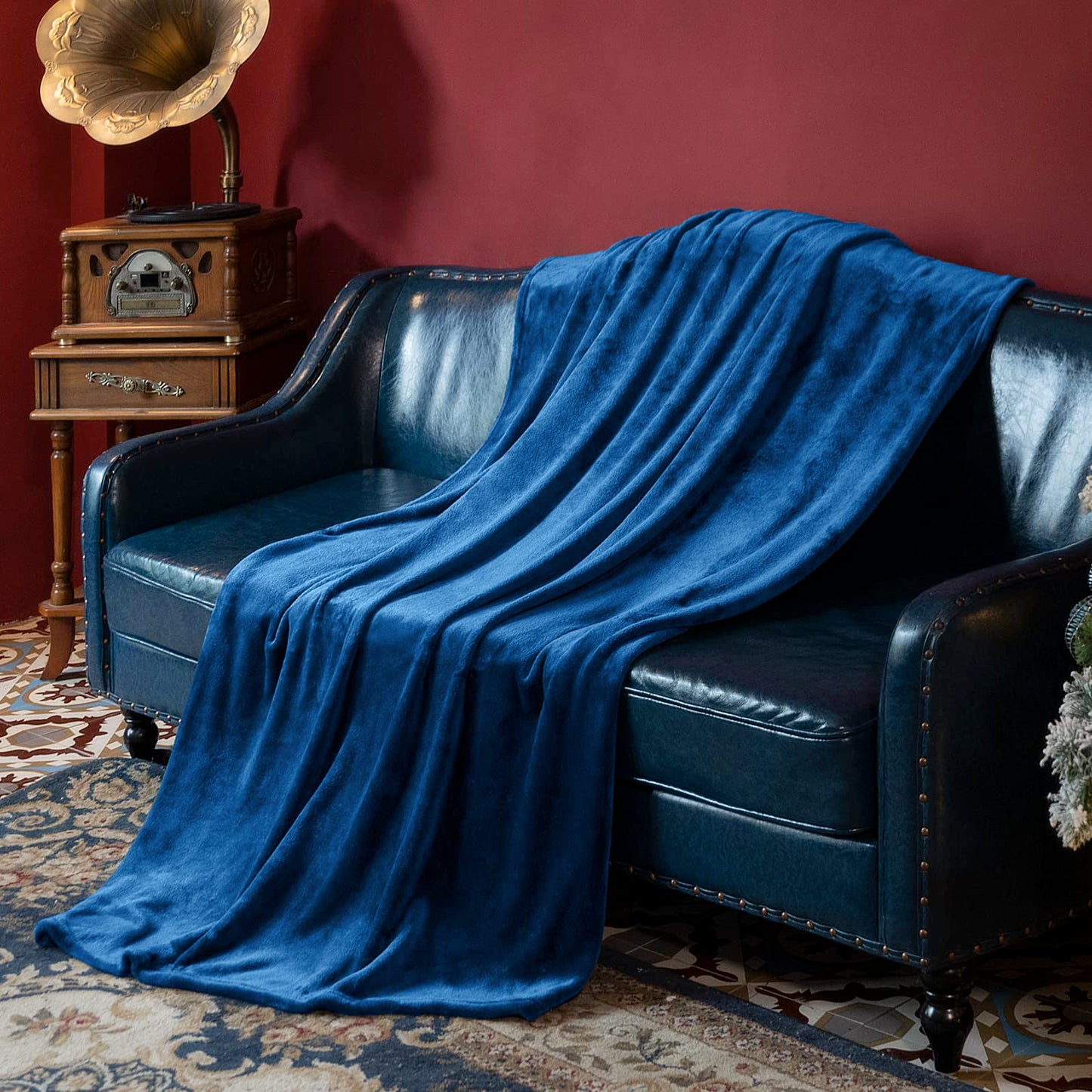MYCRAFT Twin Size Fleece Throw Blanket for Couch 60"×80" Lightweight Super Soft Cozy Microfiber Flannel Blanket for Sofa, Bed,Chair