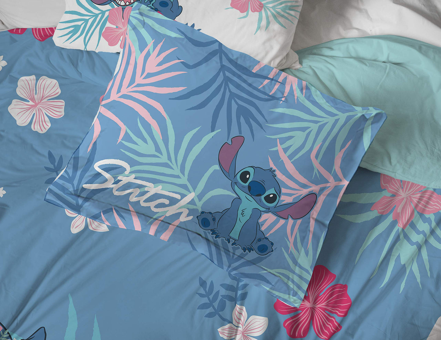 Disney Lilo & Stitch Twin Comforter Set - 5 Piece Kids Bed in a Bag Reversible Comforter & Sheet Set, Girls Stitch Bedding, Super Soft Fade Resistant Microfiber, Machine Washable (Official Disney)