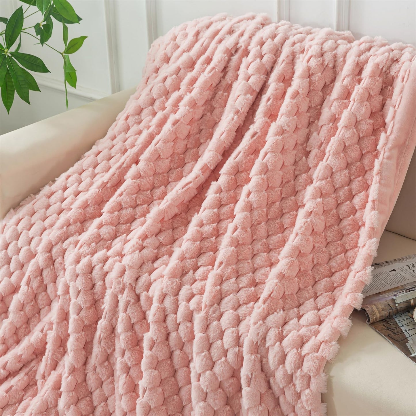 Wajade Plush Faux Rabbit Fur Throw Blanket, Soft Diamond Pattern Jacquard Double-Layered Fluffy Fleece Blanket for All Seasons Cozy Decorative Blanket for Couch Bed Sofa, 60 x 80 inches, Pink