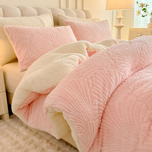tohrisa Seashell Jacquard Sherpa Comforter Set Warm Cozy Premium Bedding 3 Pieces, King Size Geometric Pattern Quilt Comforter with 2 Pillowcases(104"X90" Light Pink)