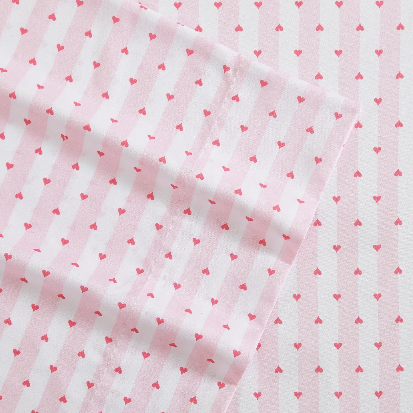 Betsey Johnson - Queen Sheet Set with Fitted Sheet & Pillowcases, Fade & Wrinkle-Free Bedding, Deep Pocket, Dorm Room Essentials, Wonderland Stripe Pink