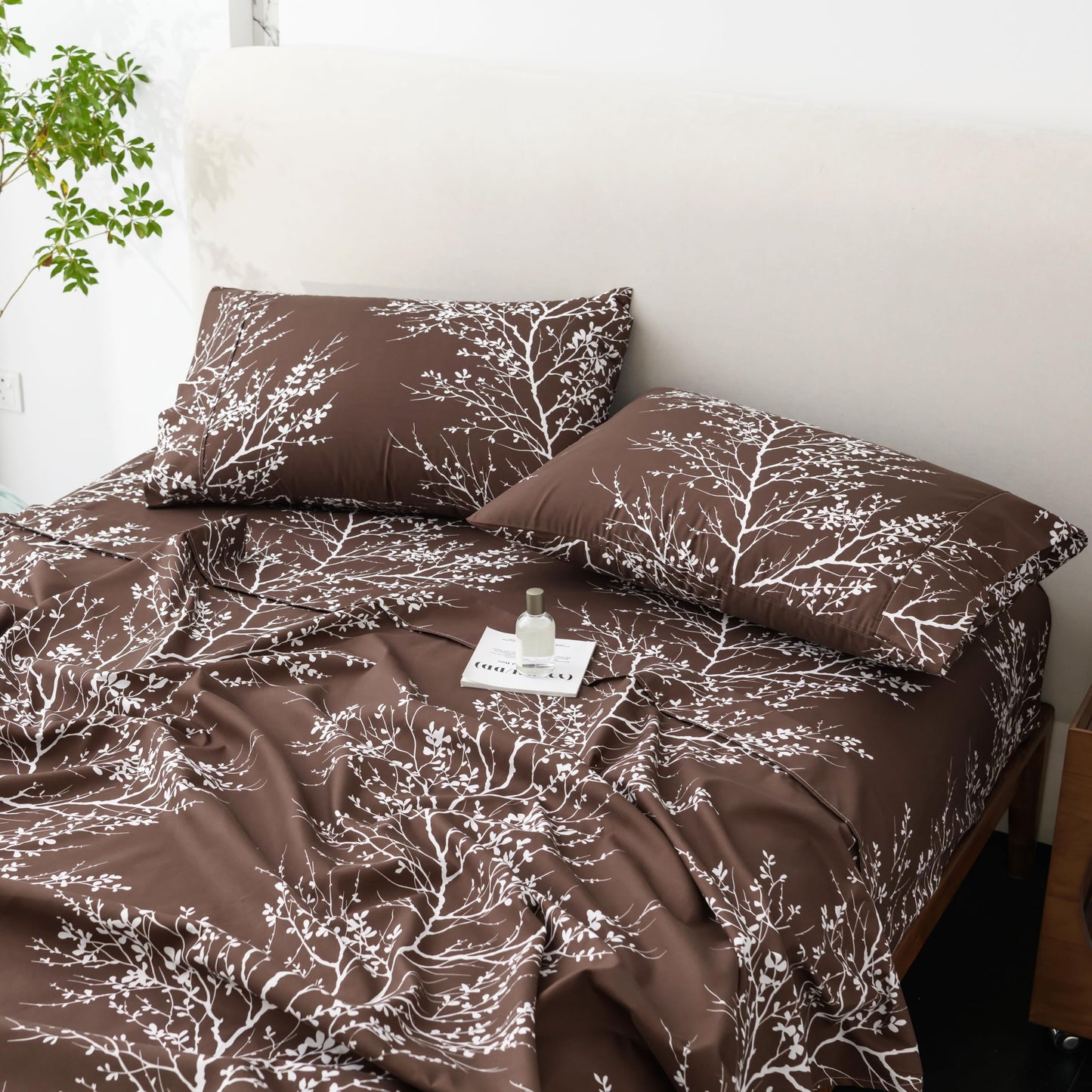 Spirit Linen home Full Size Sheets Set - Pure Microfiber 4 Piece Polyester Bed Sheets, Fitted Sheet & Pillow Cases - Full Sheets for All Seasons (Foliage Chocolate/White, Full)