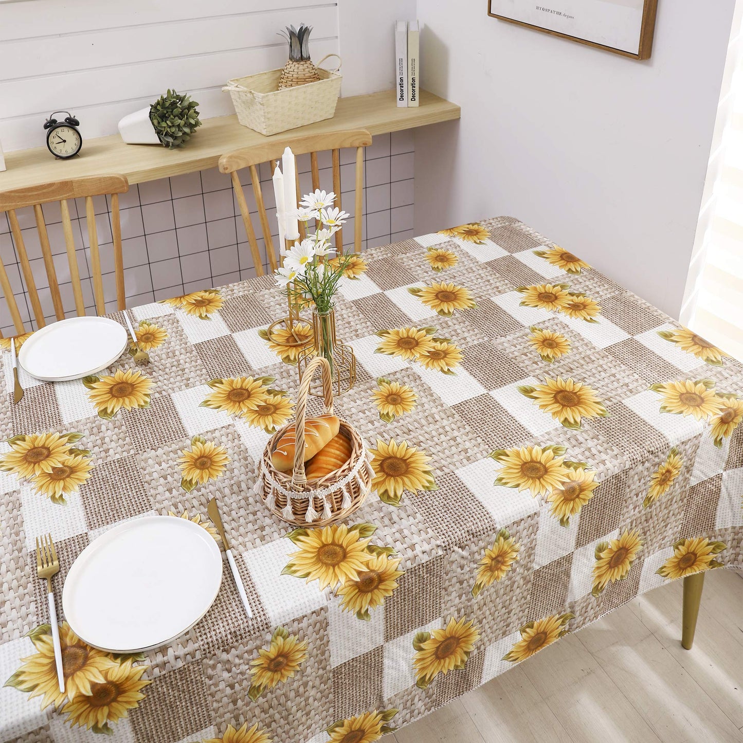 LIBERECOO Vinyl Tablecloth with Flannel Backing, Sunflower 60 x 84 Inch Rectangluar Tablecloths Stain-Resistant Waterproof Plastic Table Cover for Indoor/Outdoor