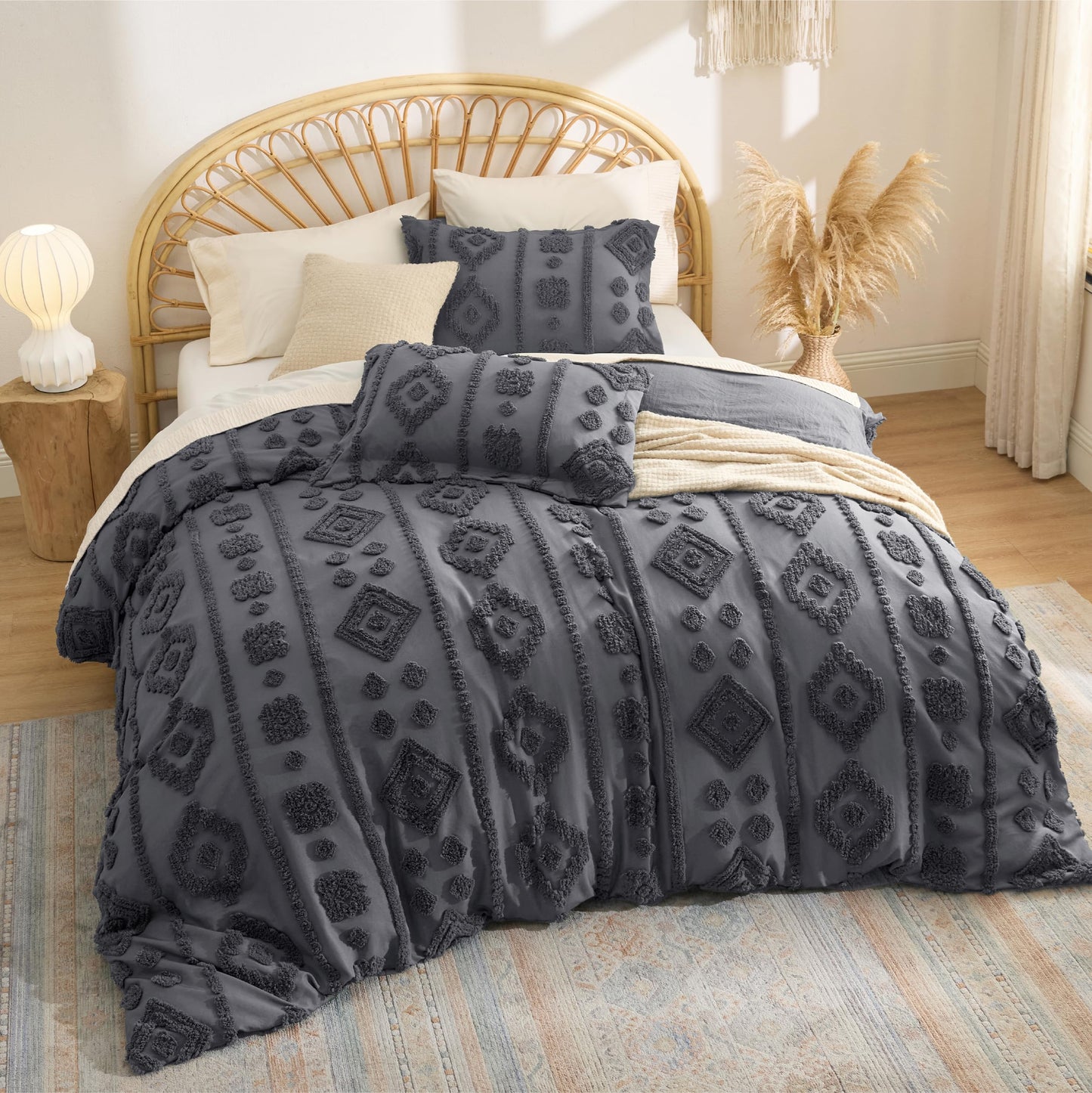 Bedsure Boho Tufted Grey Comforter King Size, GentleSoft™ 3 Pieces Boho Farmhouse-Style Decor Bedding, Exquisite Bedding for All Seasons, 1 Bed Comforter, 2 Pillow Shams, 104x90 Inches