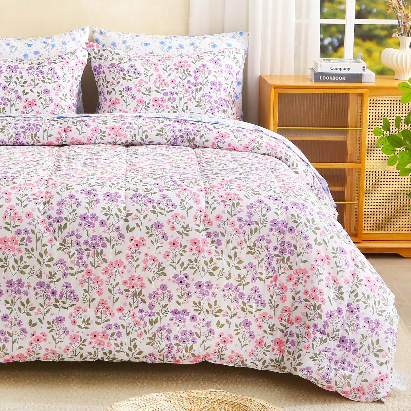lasoftan Floral Queen Comforter Set with Sheets, 7 piece Luxury Vintage Bedding, Soft Microfiber Bed in a Bag, Cozy Lightweight Bed Set, Purple Flower Green Leaf