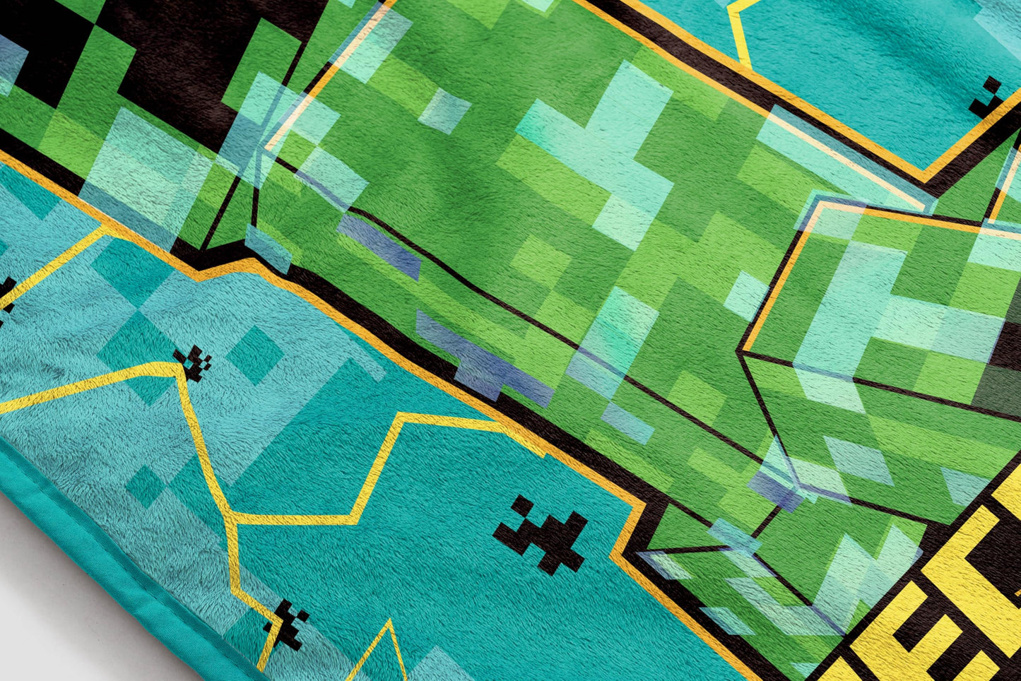 Jay Franco Kids Plush Throw Blanket – Soft & Cozy Fleece Throw for Bedroom & Couch Décor, Official Licensed Product, Teal - Minecraft, 46x60 - Throw Blanket