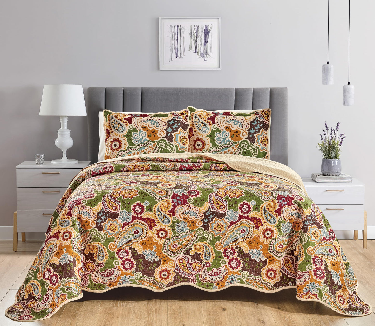 Grand Linen 3-Piece Queen Size Wave Edged Oversized Quilt Set 100 inch X 106 inch All Seasons XL Bedspread, Pillow Shams Lightweight Soft Coverlet Red Brown Sage Green Colors Bed Cover Paisley Pattern