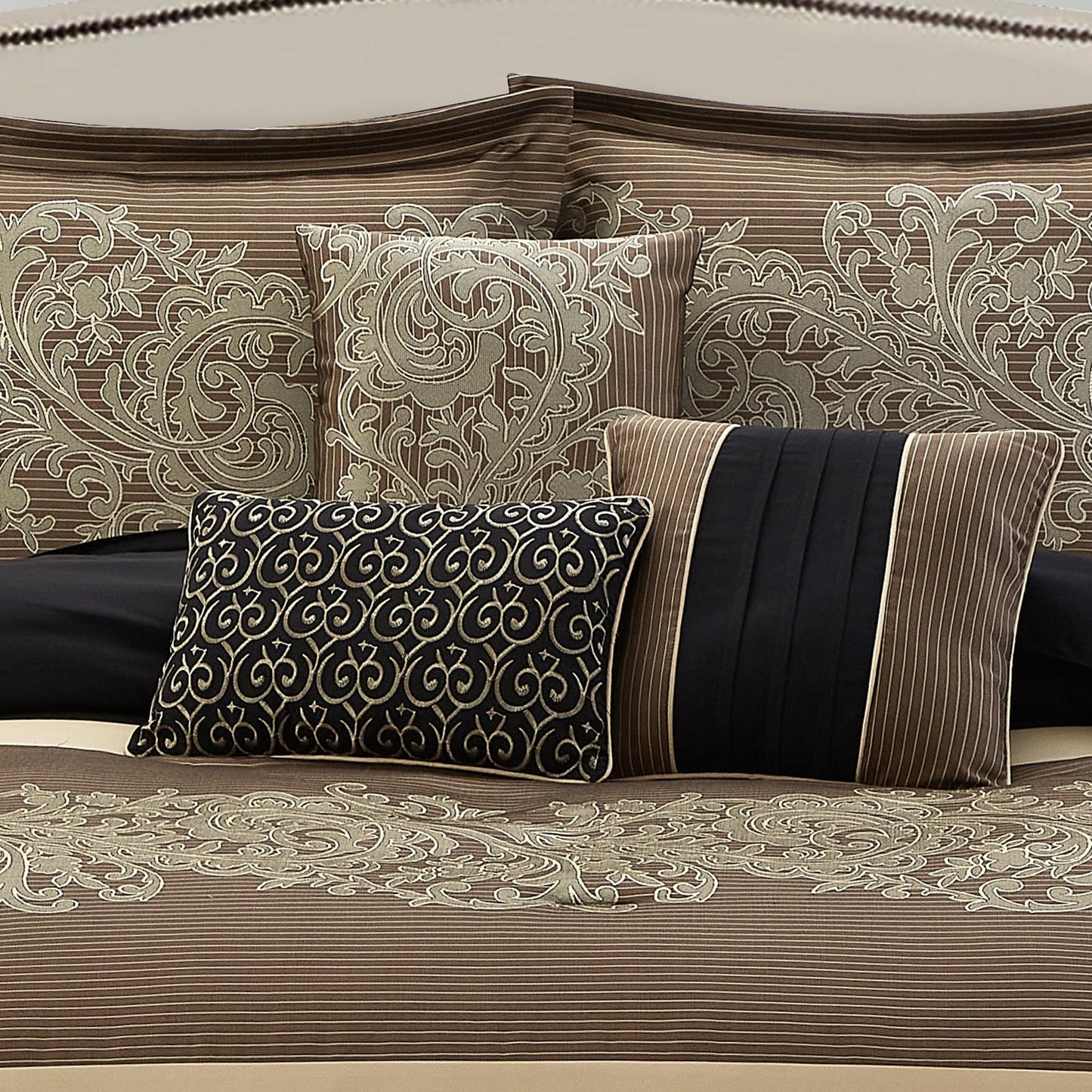 LANCO MODERN LIFESTYLE Black Gold Comforter Set, Queen, Damask Jacquard with Matching Solid Piece Work, 7 Piece Soft Bedding Set for All Season, Bed Skirt, Pillow Shams and Decorative Pillows