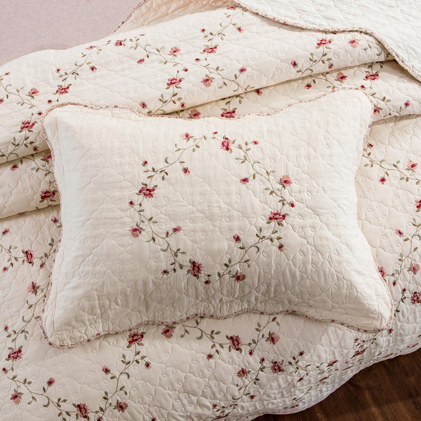 Quilt Set Floral Leaves 3D Embroidery Pattern 3 PCS Cotton Reversible Quilted Embroidered Decorative Bedspreads Coverlet Set, Lightweight &Soft Queen Size Beige Bedding Coverlet for All Season