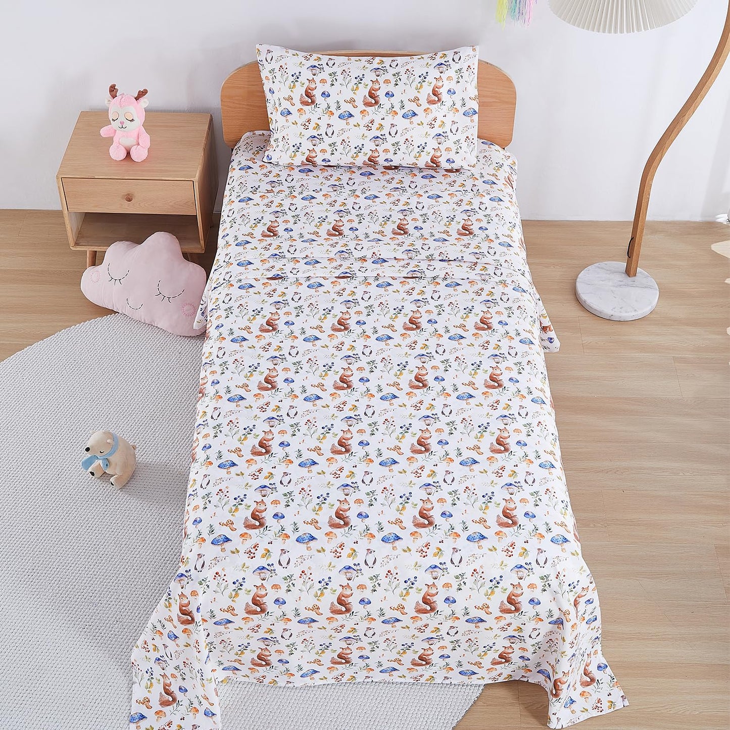 lasoftan Kids Sheet Set Twin Size, Twin Sheet Set with Oil Squirrel Pattern，Breathable Silky Soft Microfiber Kids Fitted Sheet