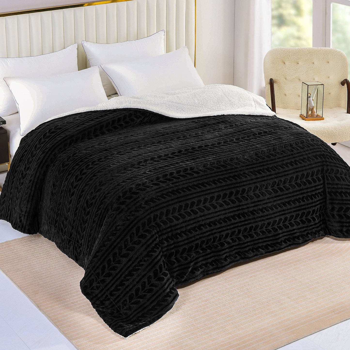 Exclusivo Mezcla Twin Size Sherpa Fleece Bed Blanket, Reversible Velvet Warm Blankets for Bed Couch Sofa, 90x66 Inches, Dark Black